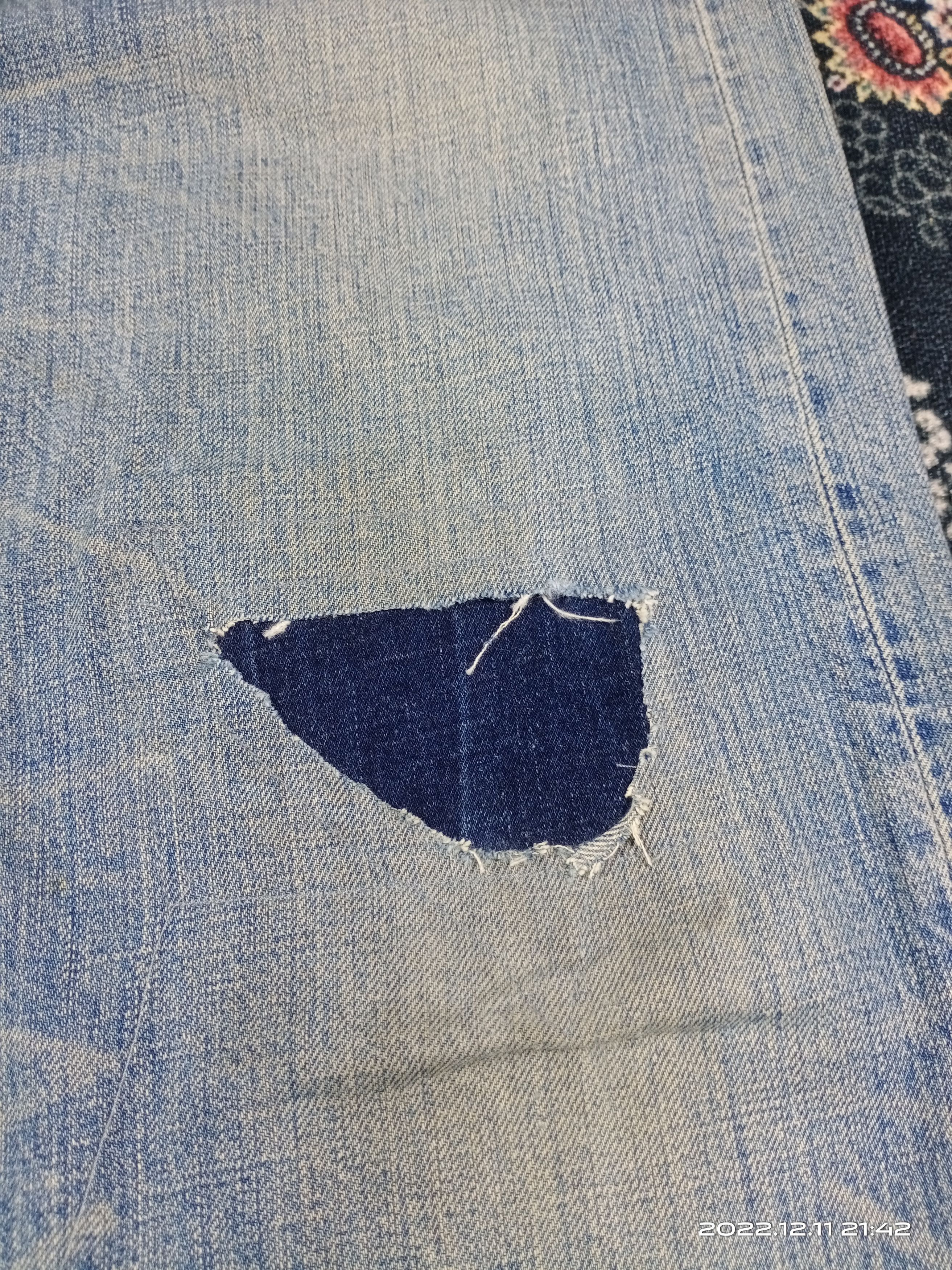 Levi's 💥RARE💥Levis 501 Medium Blue Wash Repaired Denim Jeans Size US 30 / EU 46 - 2 Thumbnail