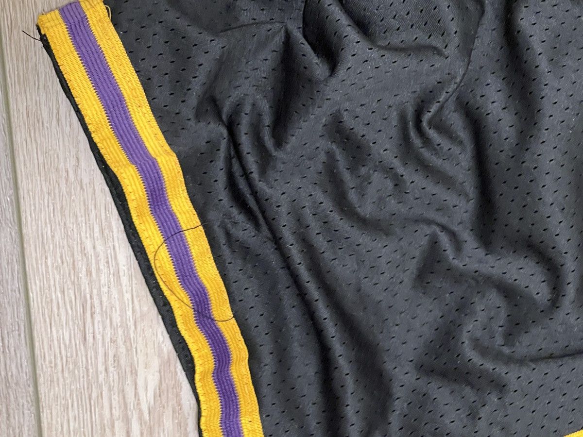 Just Don × NBA Just Don NBA Los Angeles Lakers Black Basketball Shorts Size US 32 / EU 48 - 9 Thumbnail