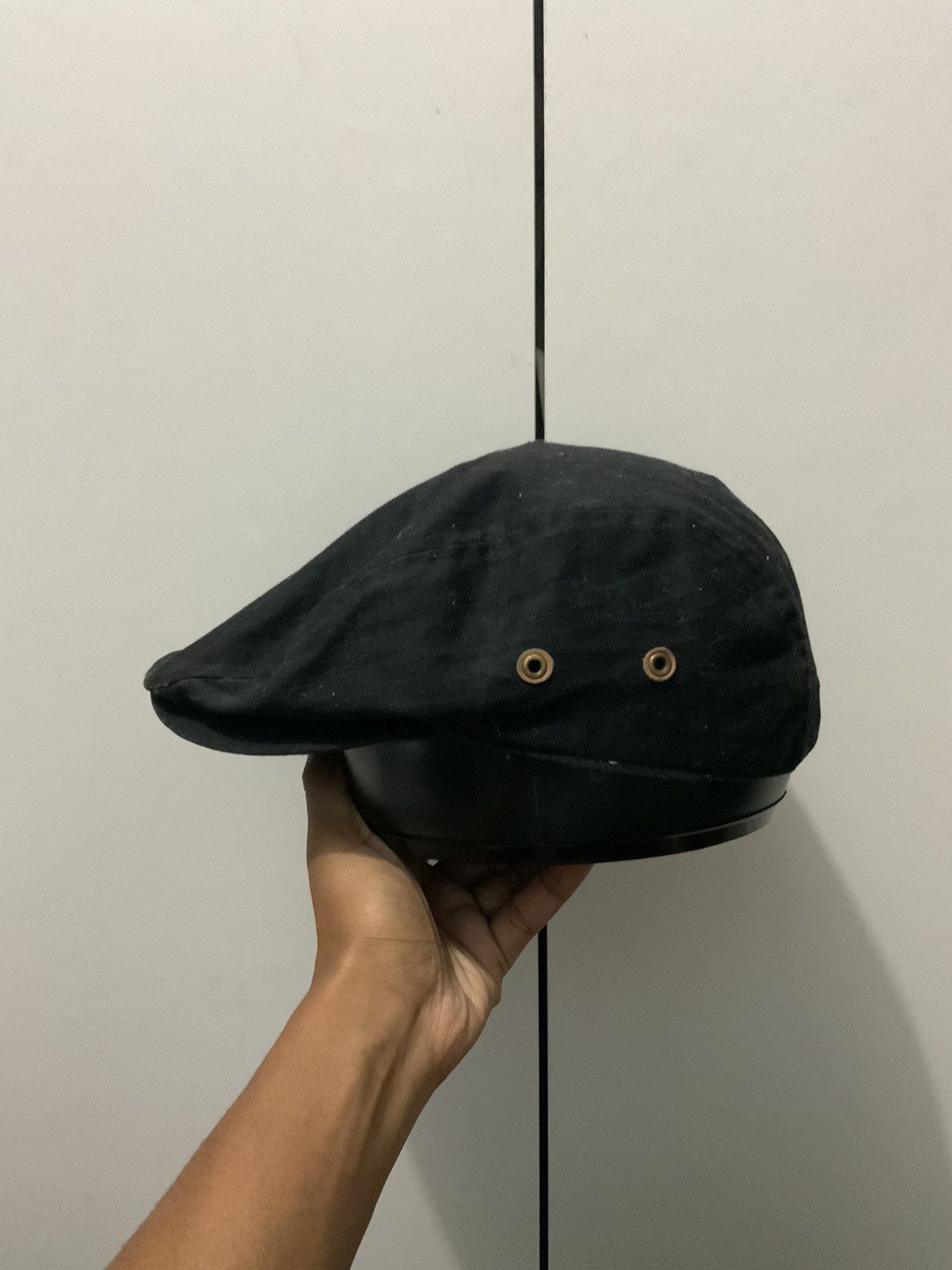 Japanese Brand Retro Uniqlo Plain Black Flat Beretta Hat Cap Size ONE SIZE - 2 Thumbnail