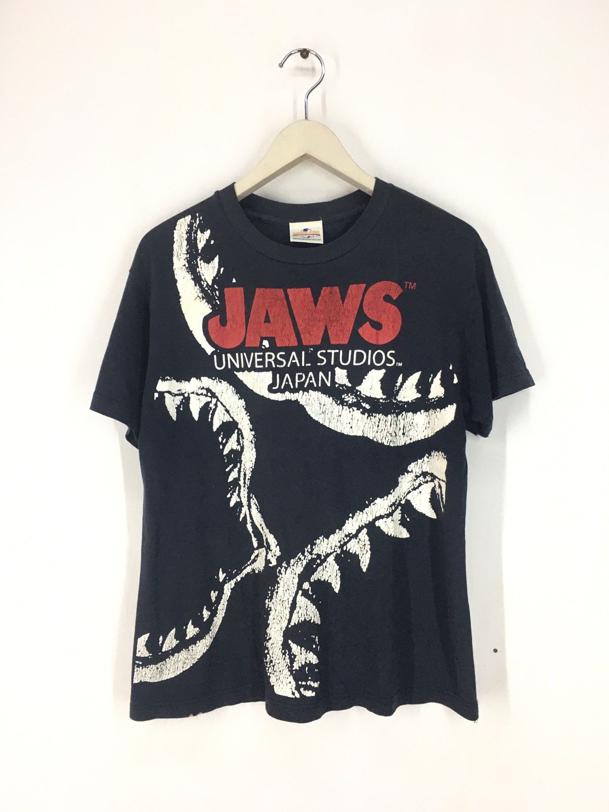 image of Movie x Vintage 90's Jaws Universal Studios Japan Overprint T Shirt in Black, Men's (Size Small)