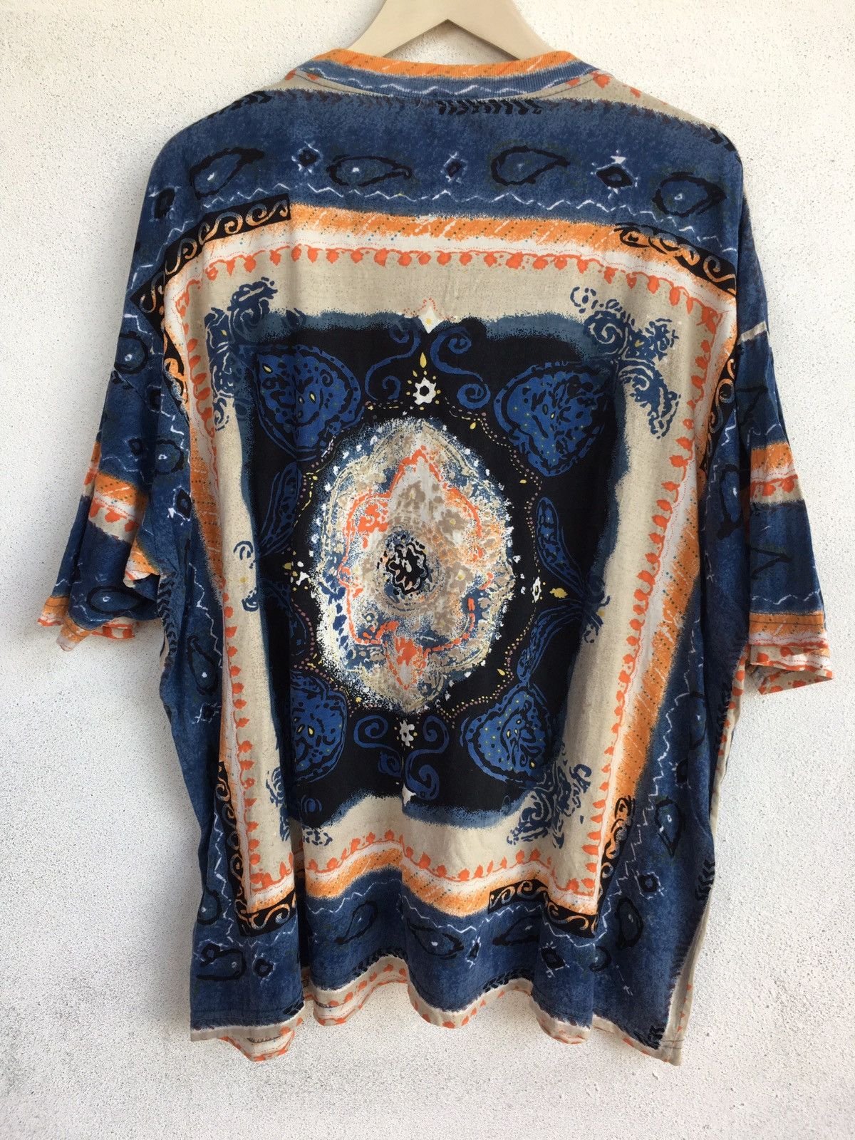 Vintage MAHILA Collection All overprint T Shirt Size US XXL / EU 58 / 5 - 2 Thumbnail