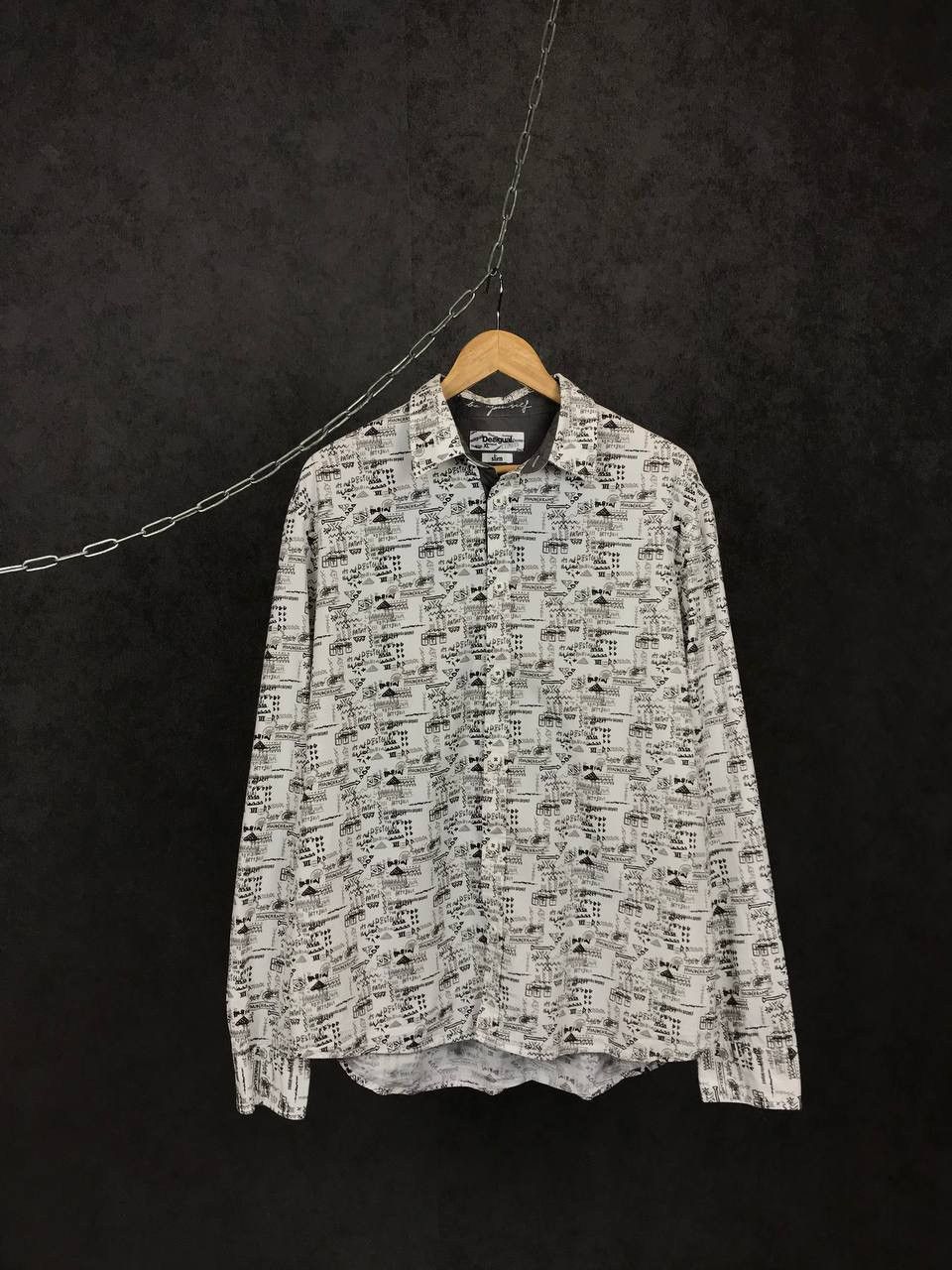 Desigual Desigual luxury crazy designer art overprinted shirt Size US XL / EU 56 / 4 - 1 Thumbnail