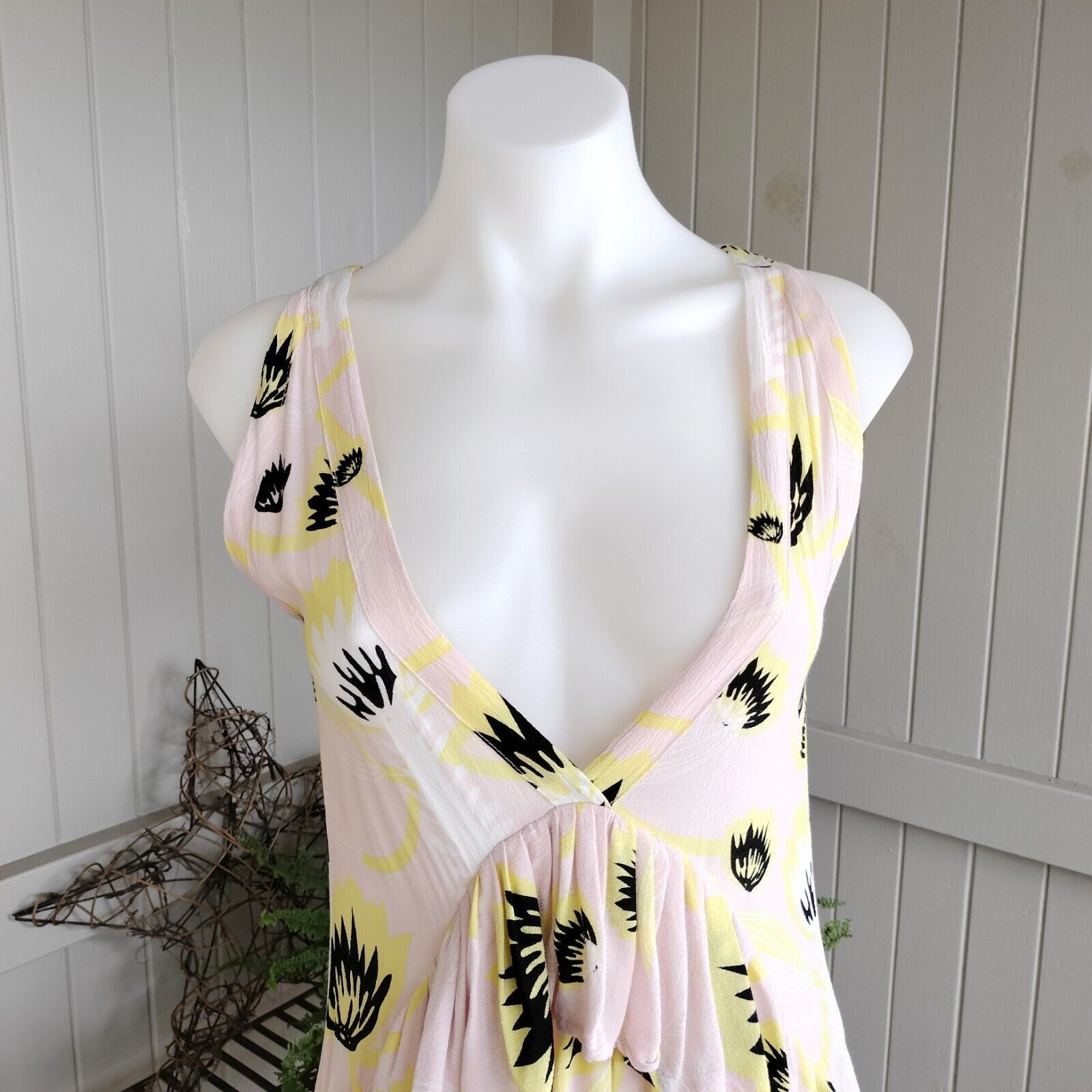 Designer State of Georgia Rara Frill Dress Floral Plunge Mini Size XS / US 0-2 / IT 36-38 - 4 Thumbnail