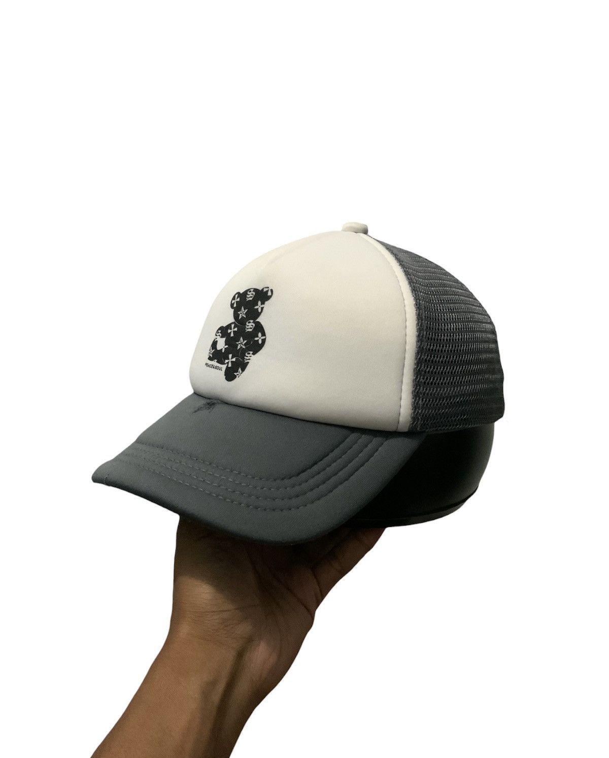 Japanese Brand Peace & Soul Cartoon Trucker Hat Size ONE SIZE - 1 Thumbnail