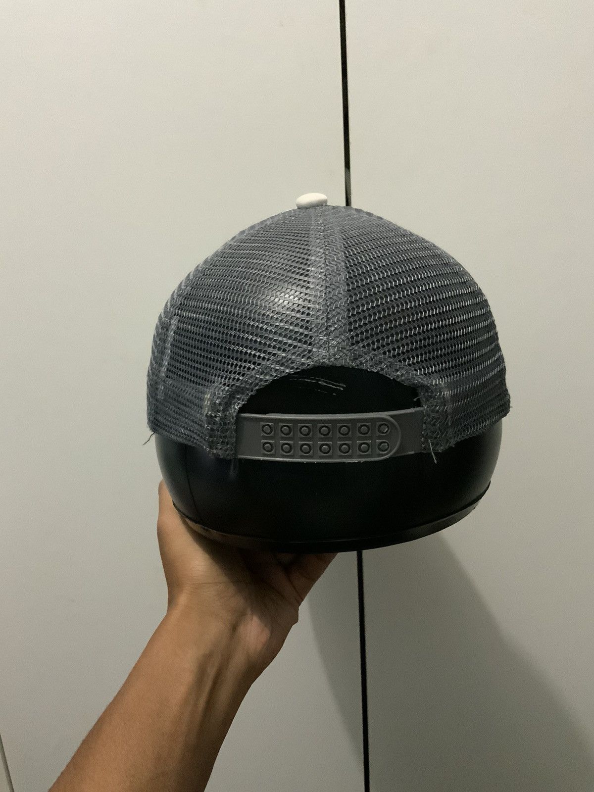 Japanese Brand Peace & Soul Cartoon Trucker Hat Size ONE SIZE - 4 Thumbnail
