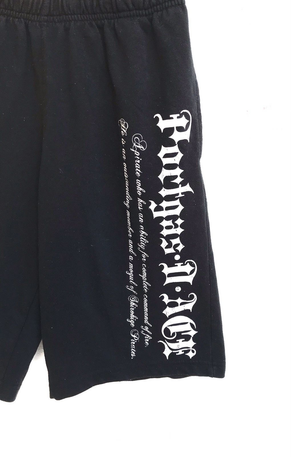 Japanese Brand × One Piece 🔥One Piece Short Pants Size US 26 / EU 42 - 4 Thumbnail