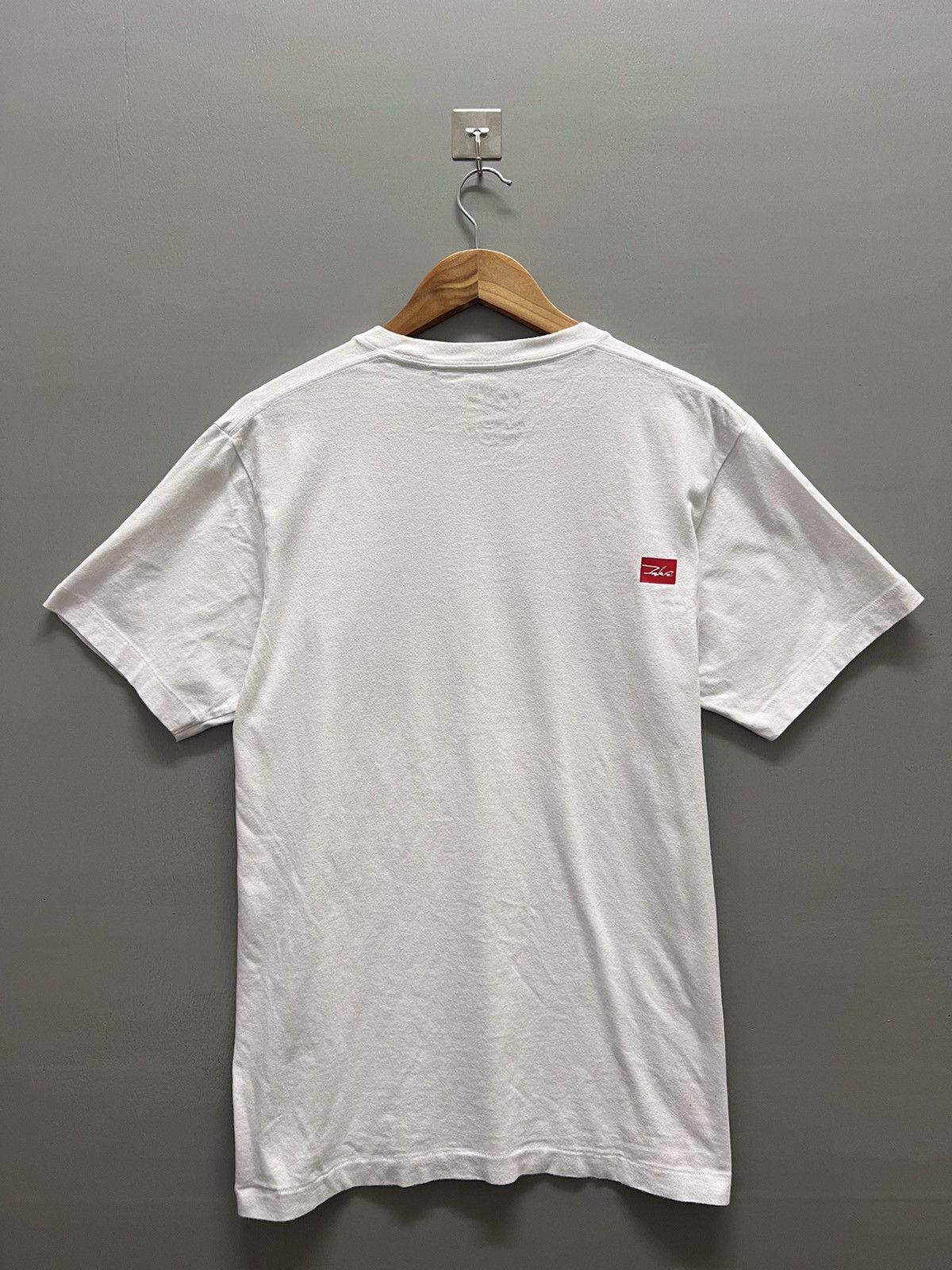 Futura × Uniqlo Futura x Uniqlo Unkle Tee Streetwear Size L Size US L / EU 52-54 / 3 - 6 Thumbnail
