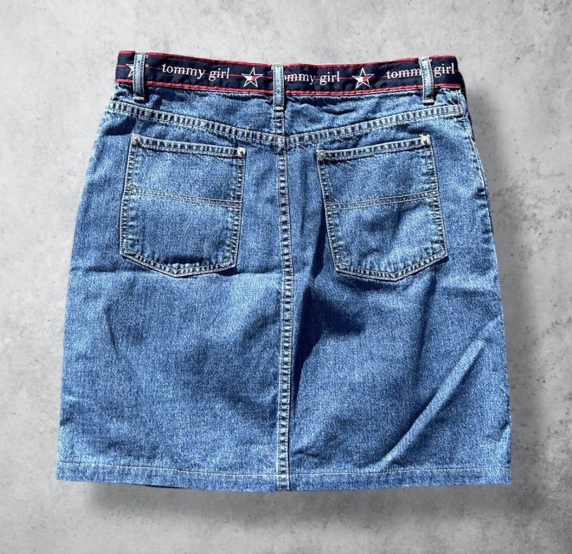Vintage Vintage Tommy Hilfiger Tommy Girl Mini Denim Jean Skirt Size 30" / US 8 / IT 44 - 2 Preview