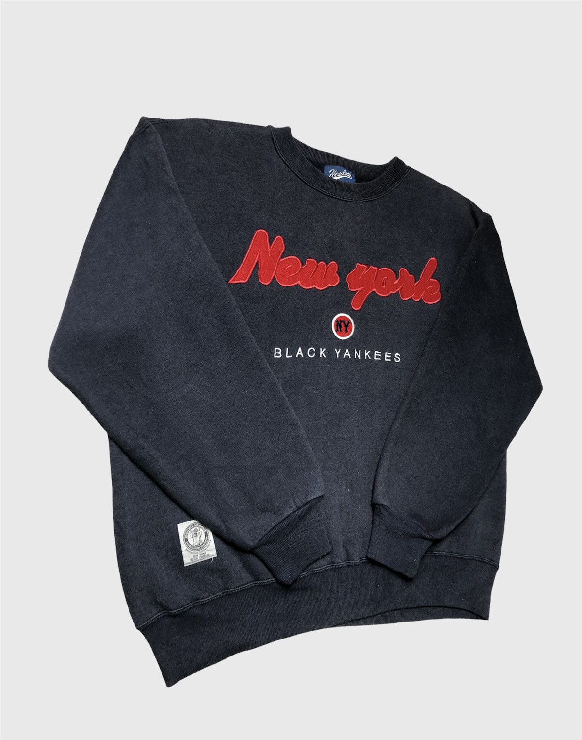 Authentic Negro Leagues × New York Yankees × Vintage Vintage Black New York Yankees Embroidery Crewneck Sweatshir Size US M / EU 48-50 / 2 - 2 Thumbnail