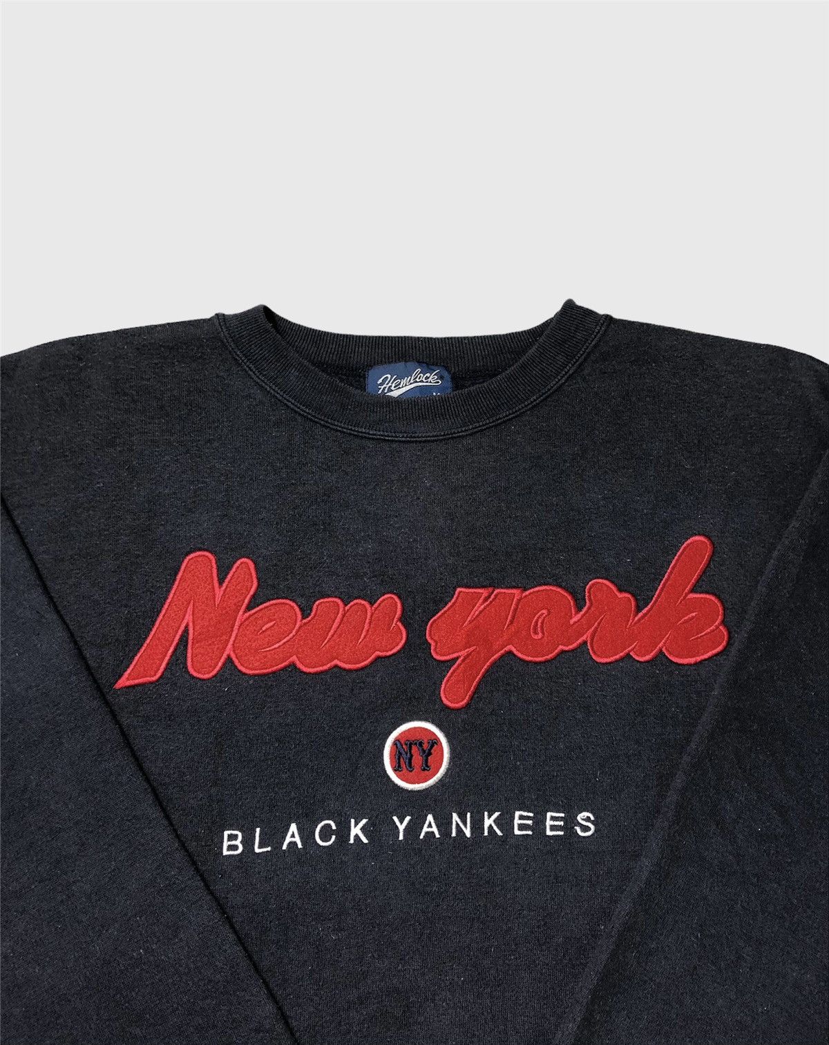 Authentic Negro Leagues × New York Yankees × Vintage Vintage Black New York Yankees Embroidery Crewneck Sweatshir Size US M / EU 48-50 / 2 - 5 Thumbnail