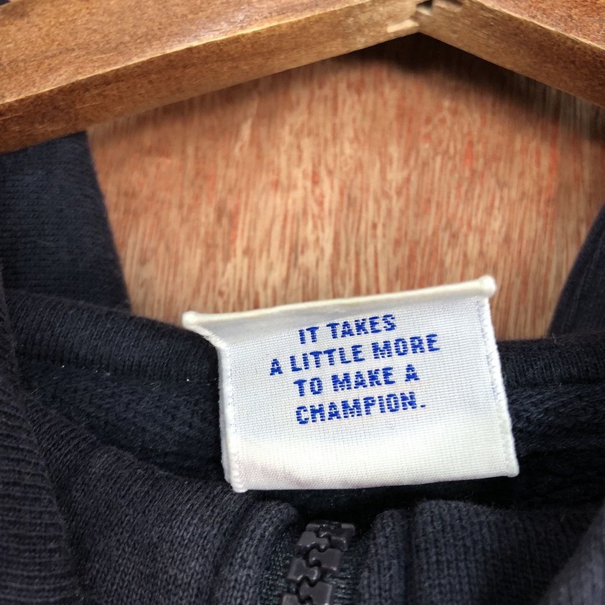 Champion DL Champion Dark Blue Sweater vintage #1674 Size US L / EU 52-54 / 3 - 12 Thumbnail