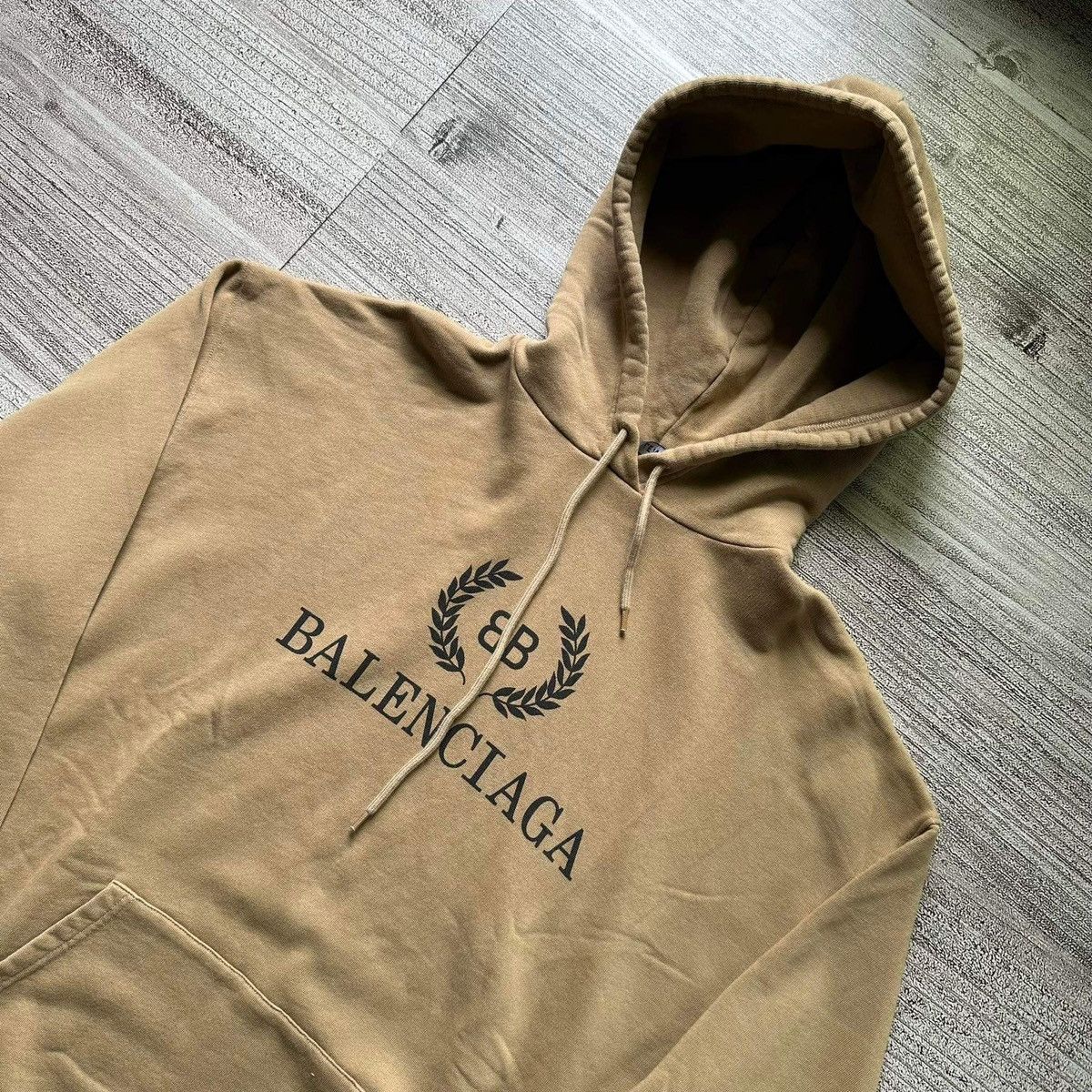 Balenciaga Balenciaga brown BB hoodie Size US L / EU 52-54 / 3 - 2 Thumbnail