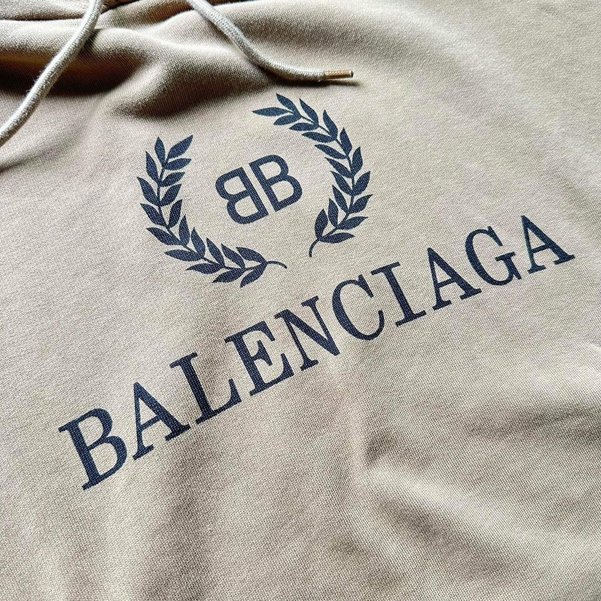 Balenciaga Balenciaga brown BB hoodie Size US L / EU 52-54 / 3 - 4 Thumbnail