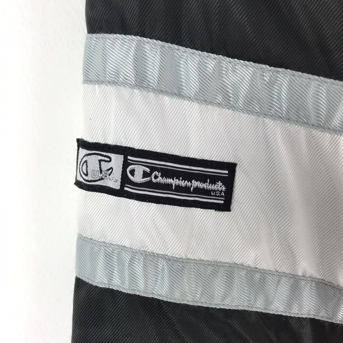 Champion Vintage 90s Champion Spellout Embroidery Big Logo Jacket Size US L / EU 52-54 / 3 - 3 Thumbnail