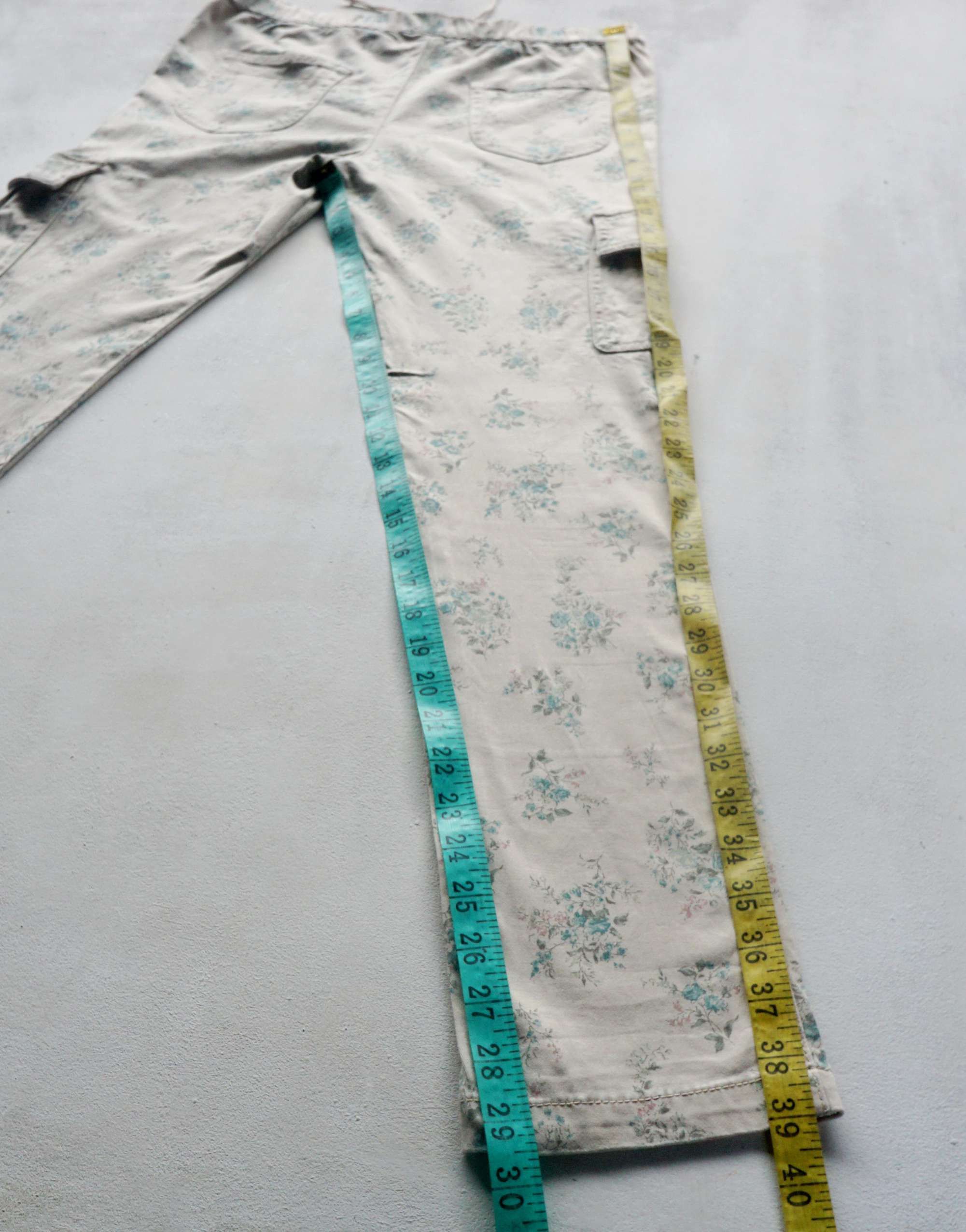 Global Work × Japanese Brand SHUCA Global Work Floral Printed Cargo Pants Size 28" / US 6 / IT 42 - 14 Thumbnail