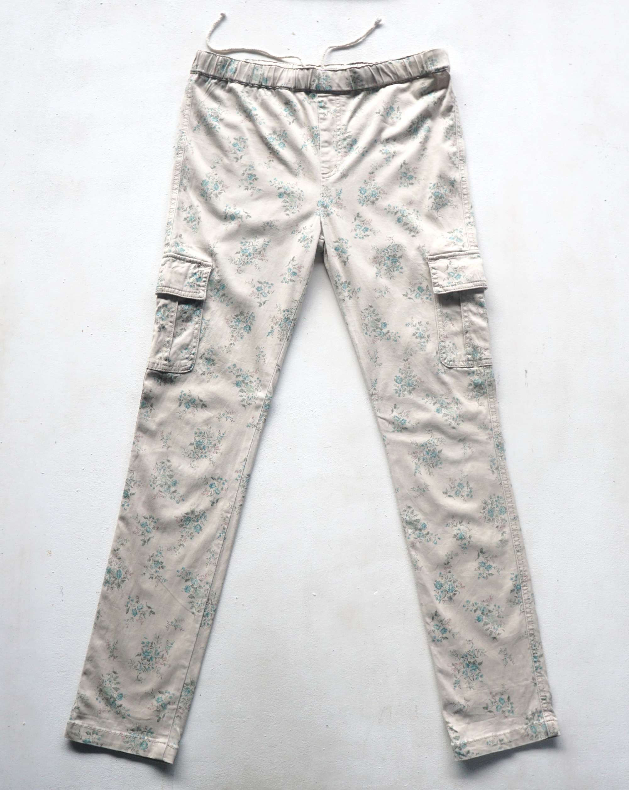 image of Shuca Global Work Floral Printed Cargo Pants in Beige, Women's (Size 28)