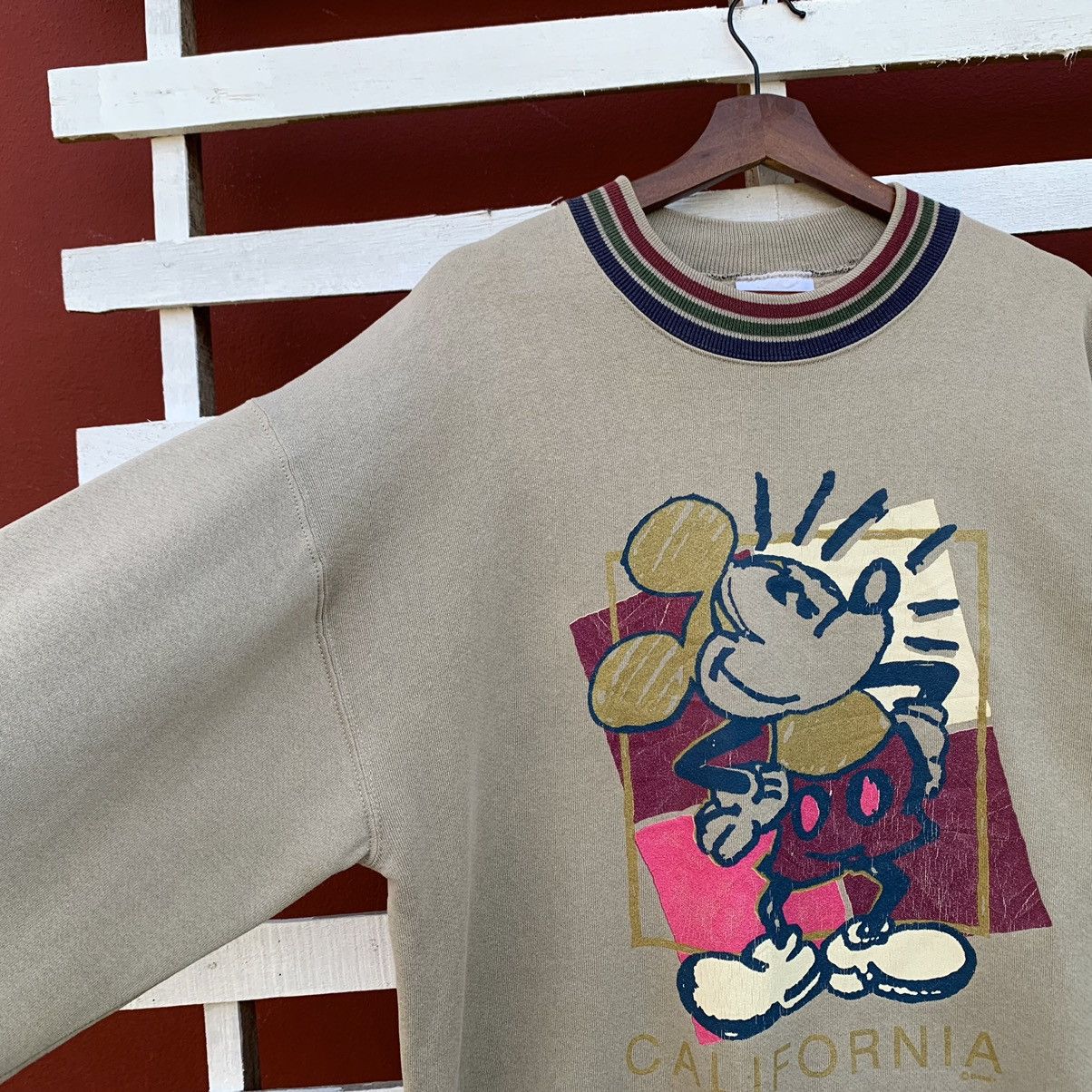 Disney Vintage 90s DISNEY MICKEY MOUSE CALIFORNIA Sweatshirt Size US L / EU 52-54 / 3 - 5 Thumbnail