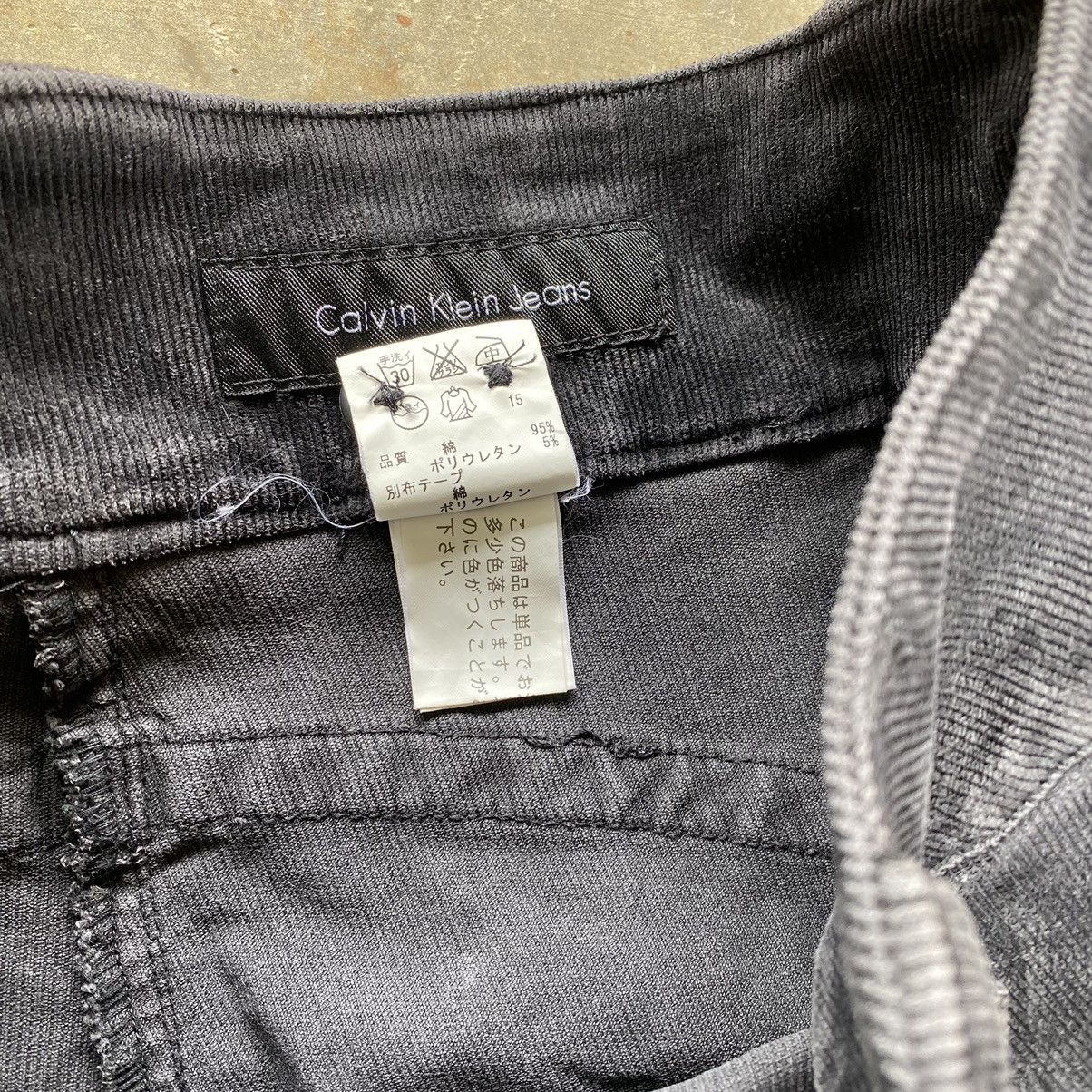 Calvin Klein Vintage Calvin Klein Corduroy Cargo Pants Size US 30 / EU 46 - 12 Thumbnail