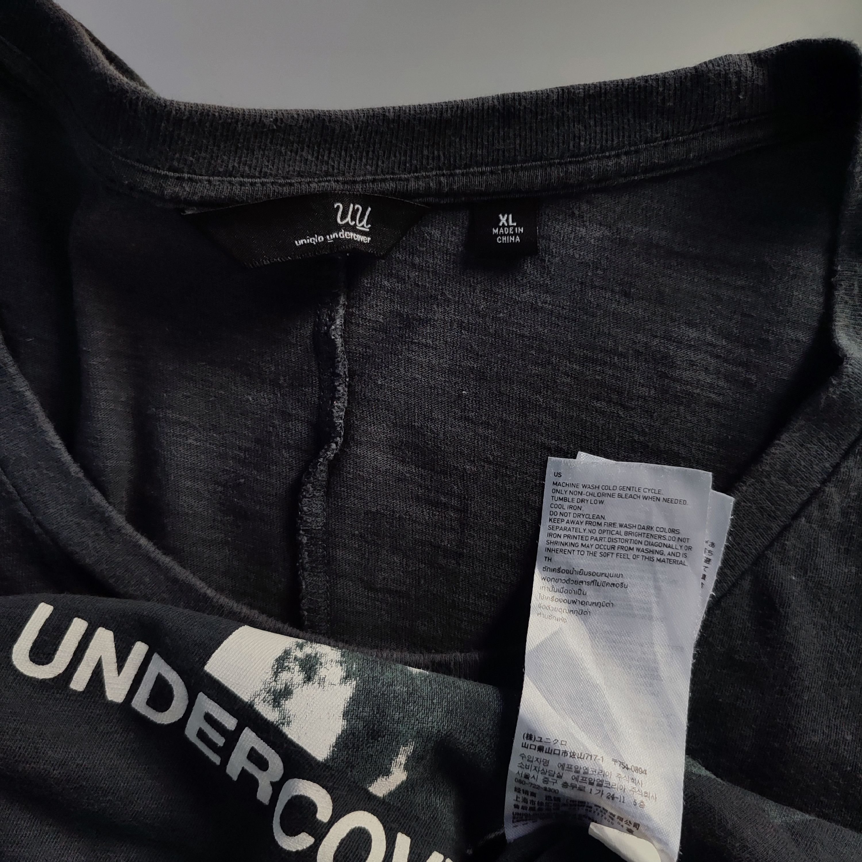 Japanese Brand × Undercover × Uniqlo UNIQLO UNDERCOVER Japanese Brand Tshirt dp1 Size US M / EU 48-50 / 2 - 4 Thumbnail