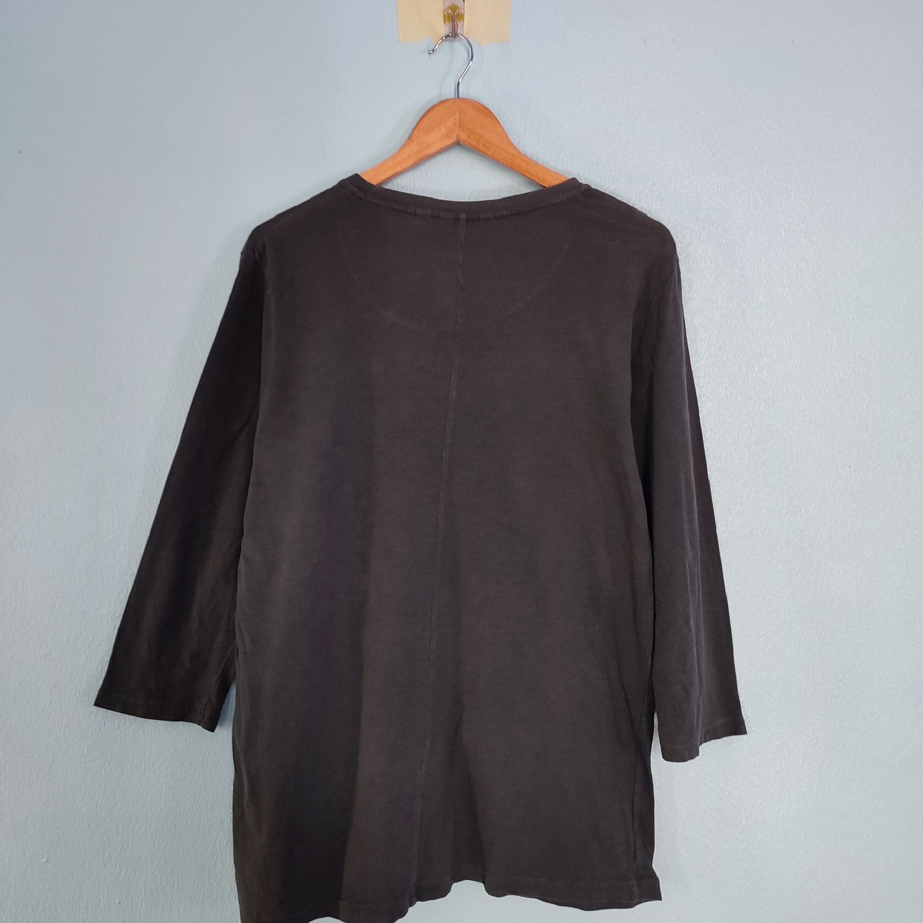 Japanese Brand × Undercover × Uniqlo UNIQLO UNDERCOVER Japanese Brand Tshirt dp1 Size US M / EU 48-50 / 2 - 3 Thumbnail