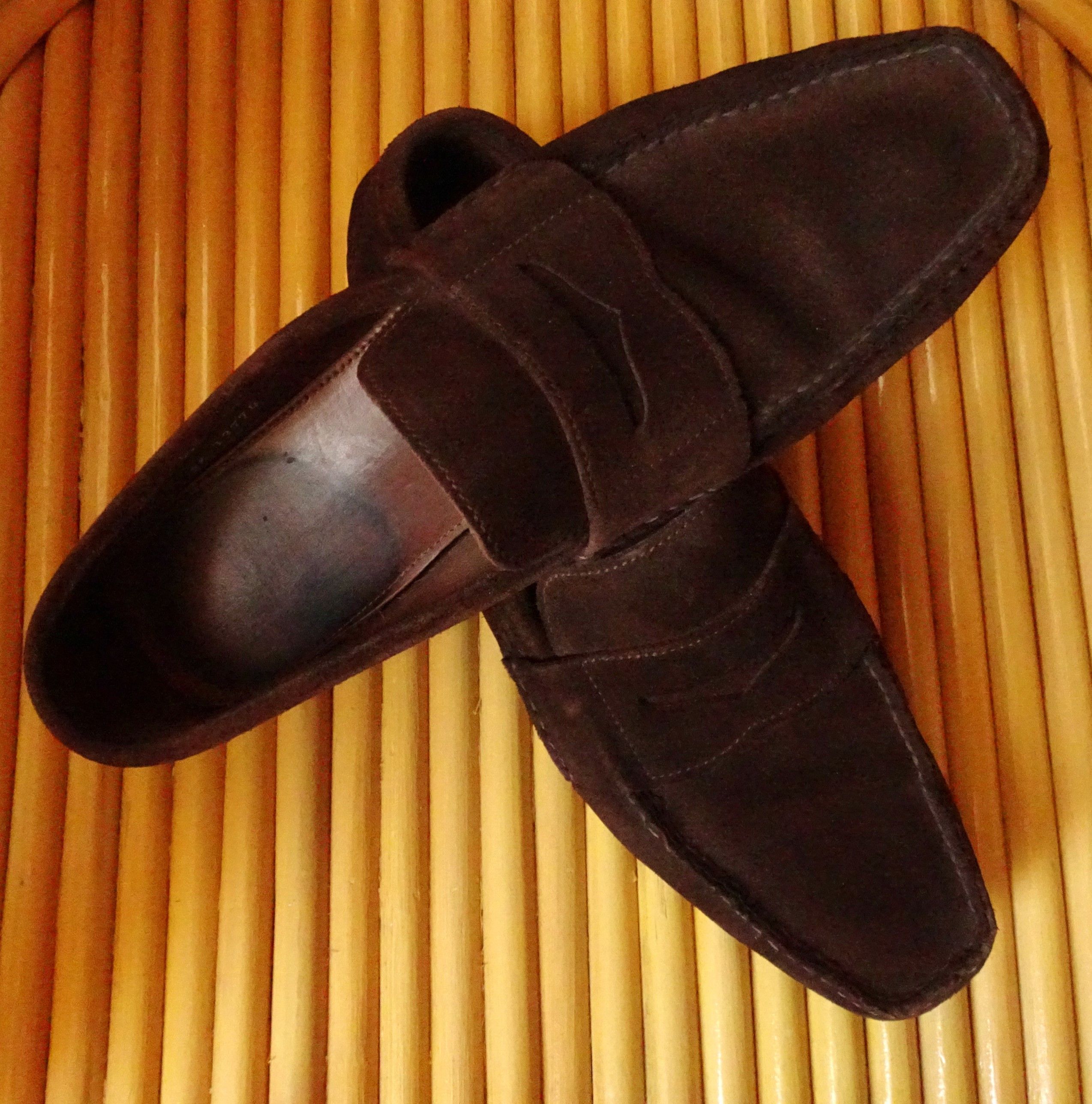 Allen Edmonds ALLEN EDMONDS BROWN HANDMADE SUEDE LOAFERS Size US 8 / EU 41 - 1 Thumbnail