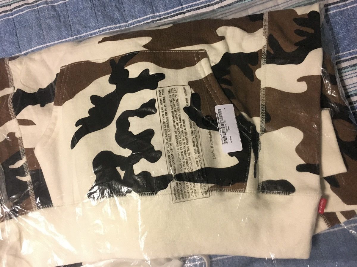 Supreme Supreme FW 16 Brown Camo Bogo Hoodie sz M Size US M / EU 48-50 / 2 - 2 Thumbnail