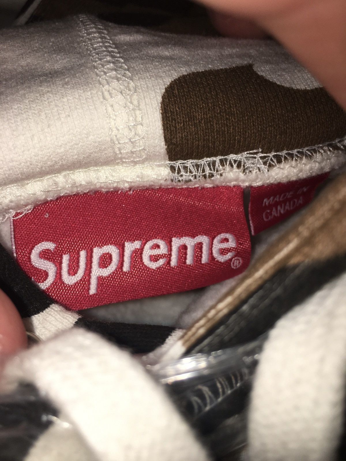 Supreme Supreme FW 16 Brown Camo Bogo Hoodie sz M Size US M / EU 48-50 / 2 - 3 Thumbnail