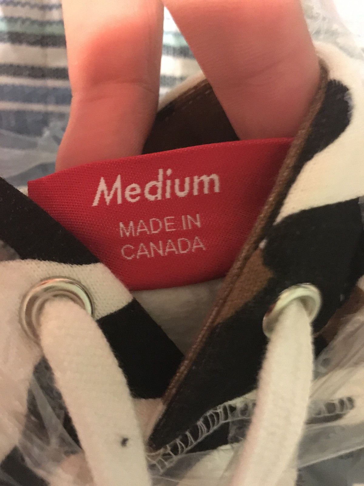 Supreme Supreme FW 16 Brown Camo Bogo Hoodie sz M Size US M / EU 48-50 / 2 - 4 Thumbnail