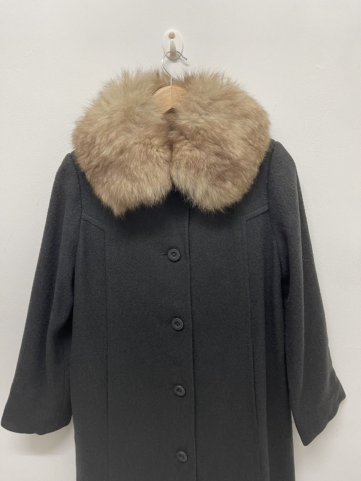 Balmain VINTAGE BALMAIN FAUX FUR JACKET WOOL Size M / US 6-8 / IT 42-44 - 2 Thumbnail
