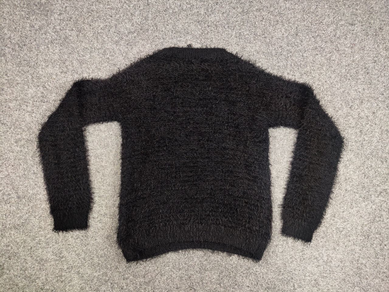 Japanese Brand Vintage 90's Japanese Black Mohair Style Fuzzy Sweater Size US S / EU 44-46 / 1 - 13 Thumbnail