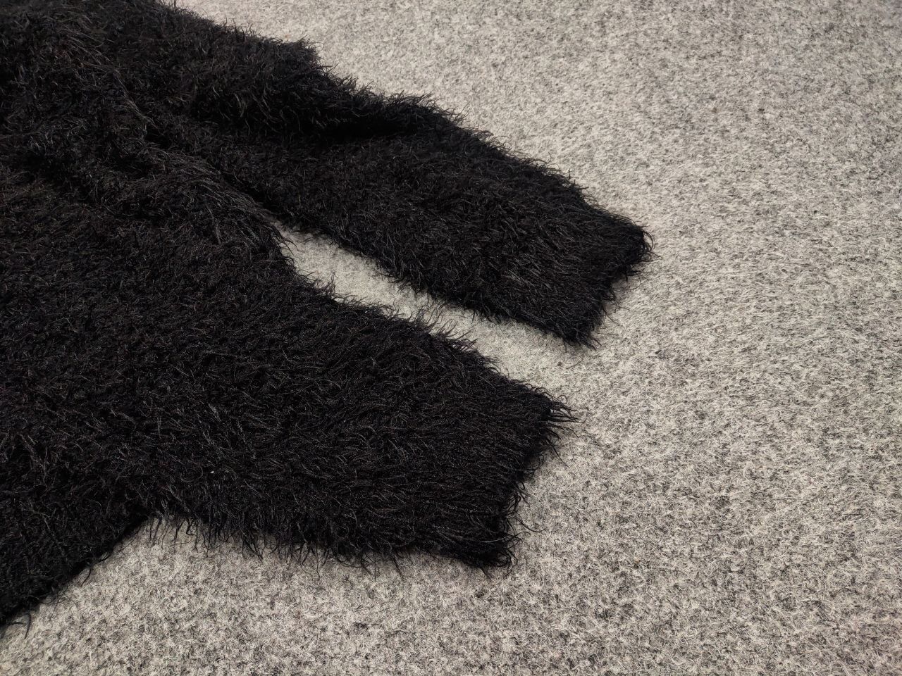 Japanese Brand Vintage 90's Japanese Black Mohair Style Fuzzy Sweater Size US S / EU 44-46 / 1 - 12 Thumbnail