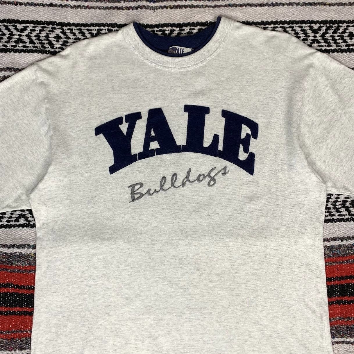 NCAA × Vintage Vintage Yale Bulldog Football Shirt Yale University Size US M / EU 48-50 / 2 - 3 Thumbnail