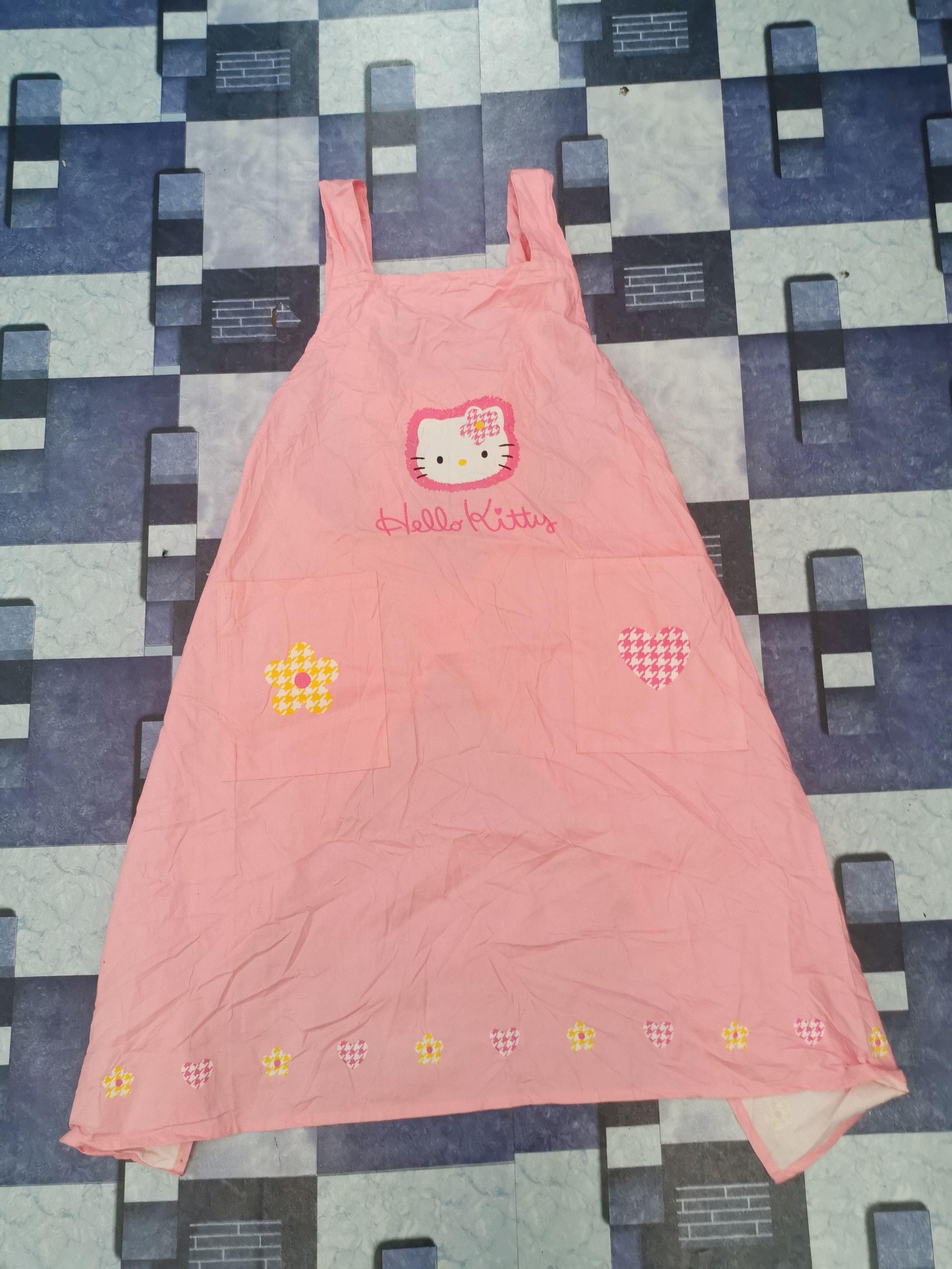 Cartoon Network Vintage 76', 97' Prod. Cartoon Network Hello Kitty Apron Size ONE SIZE - 6 Thumbnail