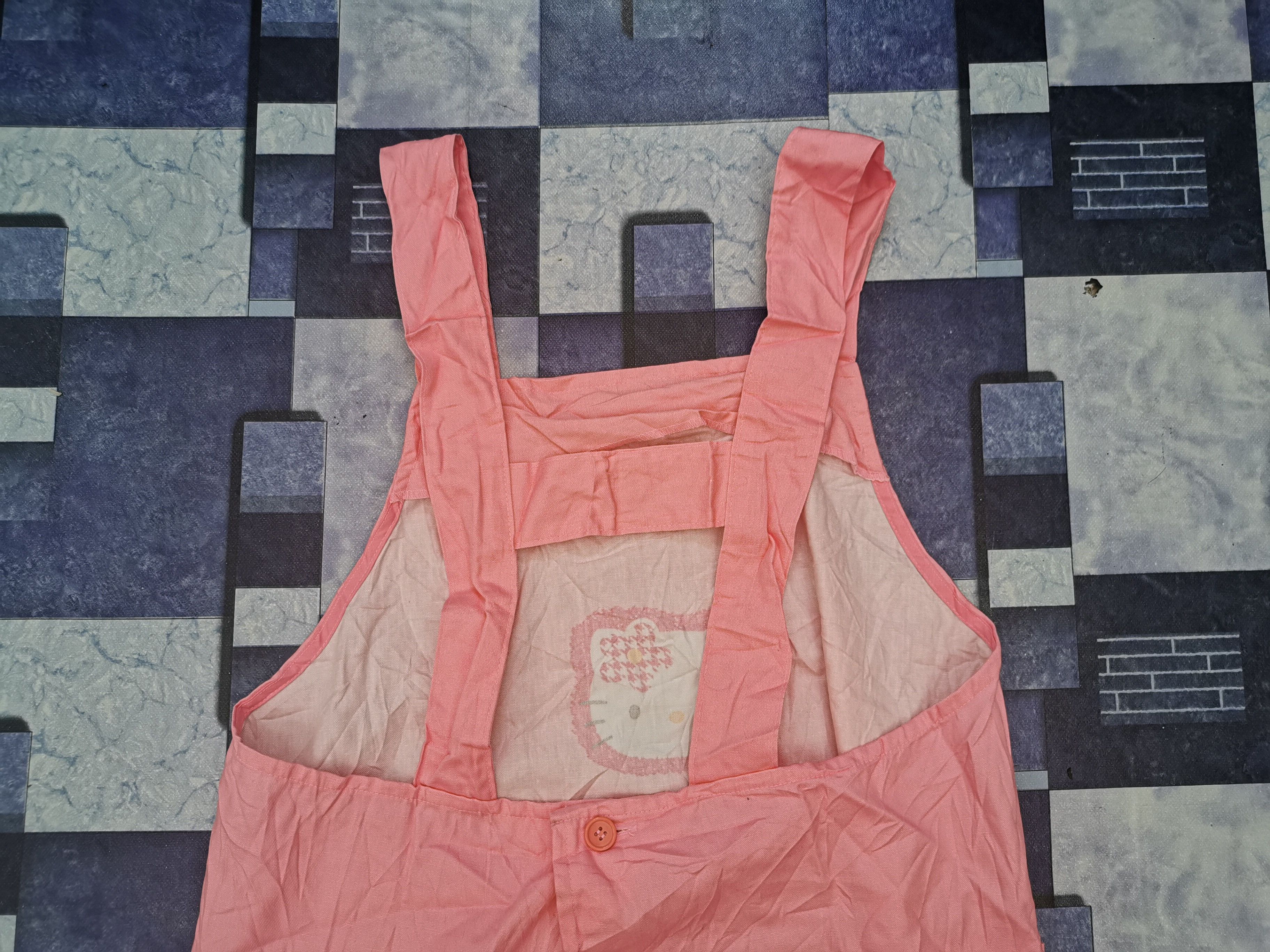 Cartoon Network Vintage 76', 97' Prod. Cartoon Network Hello Kitty Apron Size ONE SIZE - 12 Thumbnail