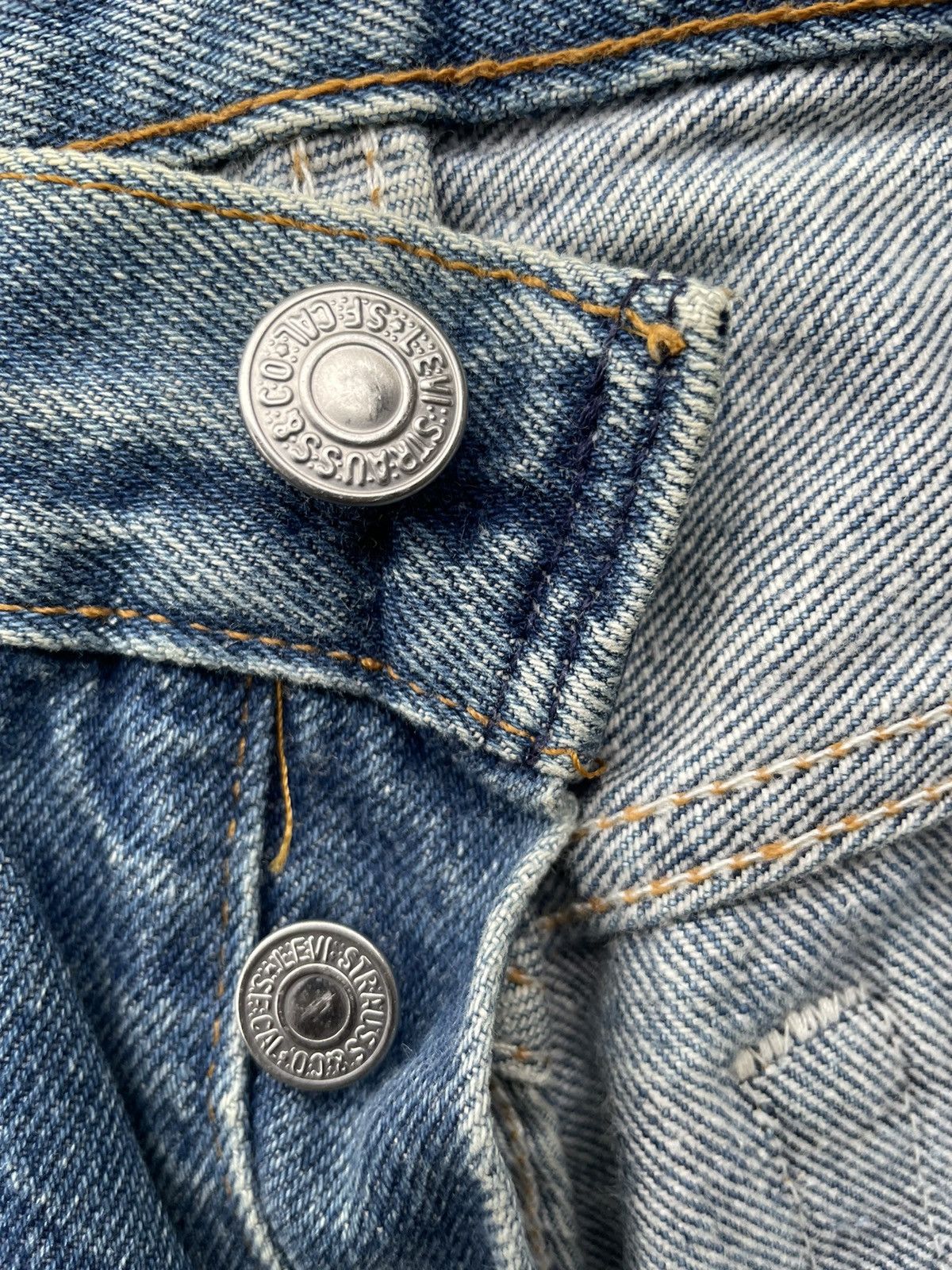 Levi's Levi’s 501 e 1990 Usa Aging Stone Wash Size US 30 / EU 46 - 22 Thumbnail