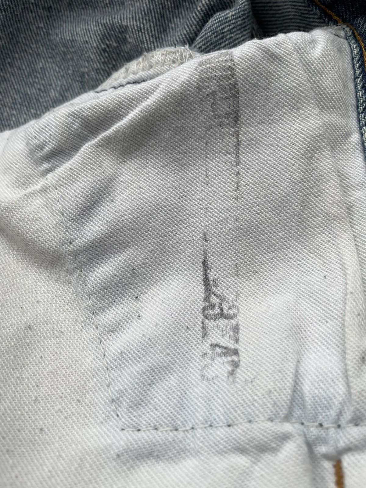Levi's Levi’s 501 e 1990 Usa Aging Stone Wash Size US 30 / EU 46 - 17 Thumbnail