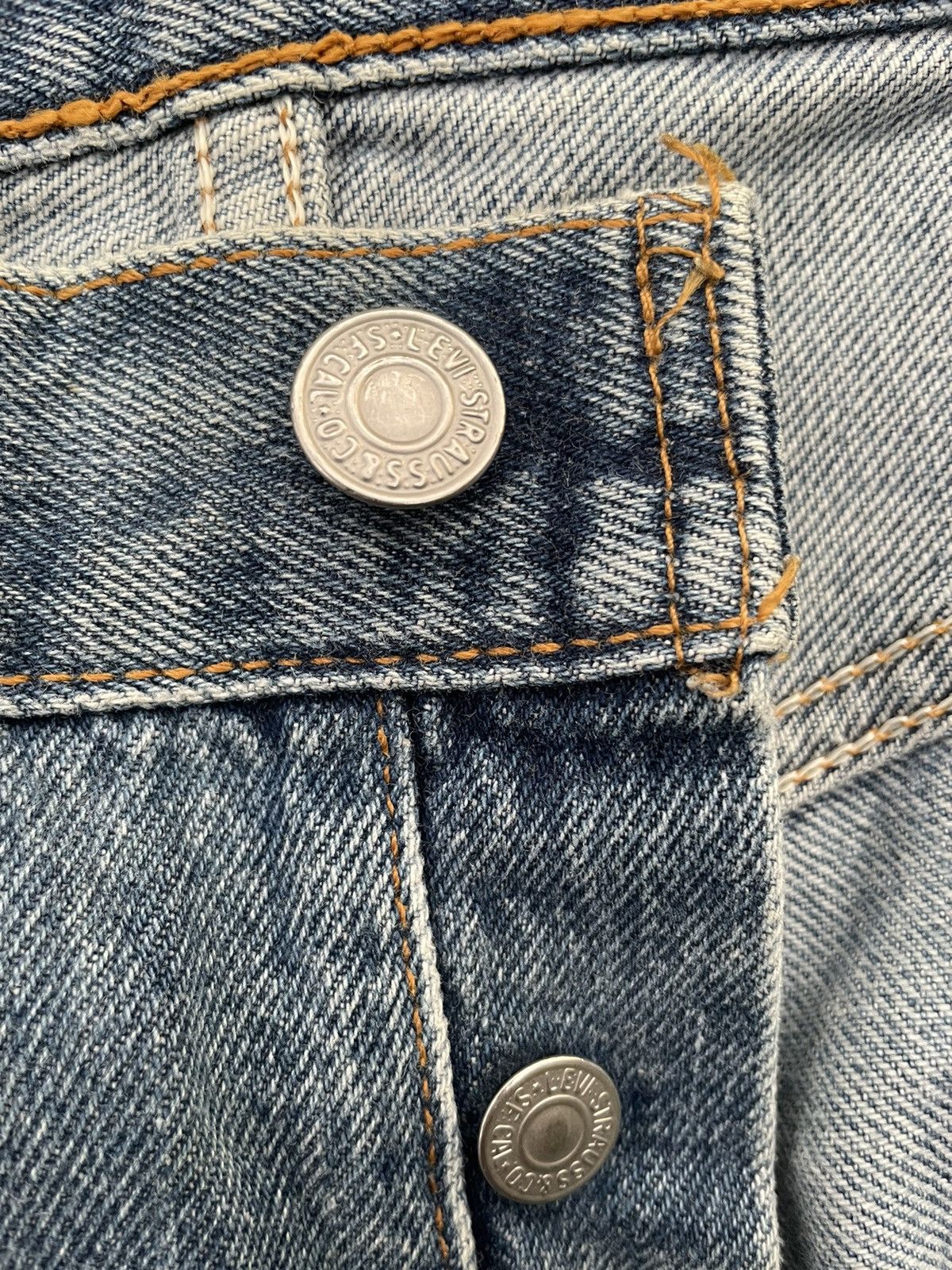Levi's Vintage Levis 501 USA 1997 Aging Wash Denim Size US 40 / EU 56 - 15 Thumbnail