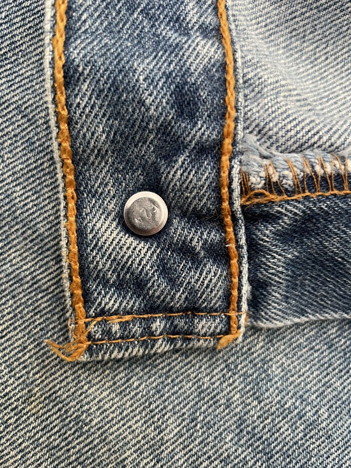 Levi's Vintage Levis 501 USA 1997 Aging Wash Denim Size US 40 / EU 56 - 12 Thumbnail