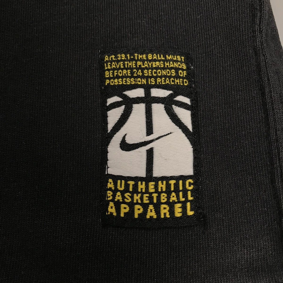 NBA × Nike × Vintage Vintage Nike Hoops NBA T-Shirt Big logo Size US L / EU 52-54 / 3 - 4 Thumbnail