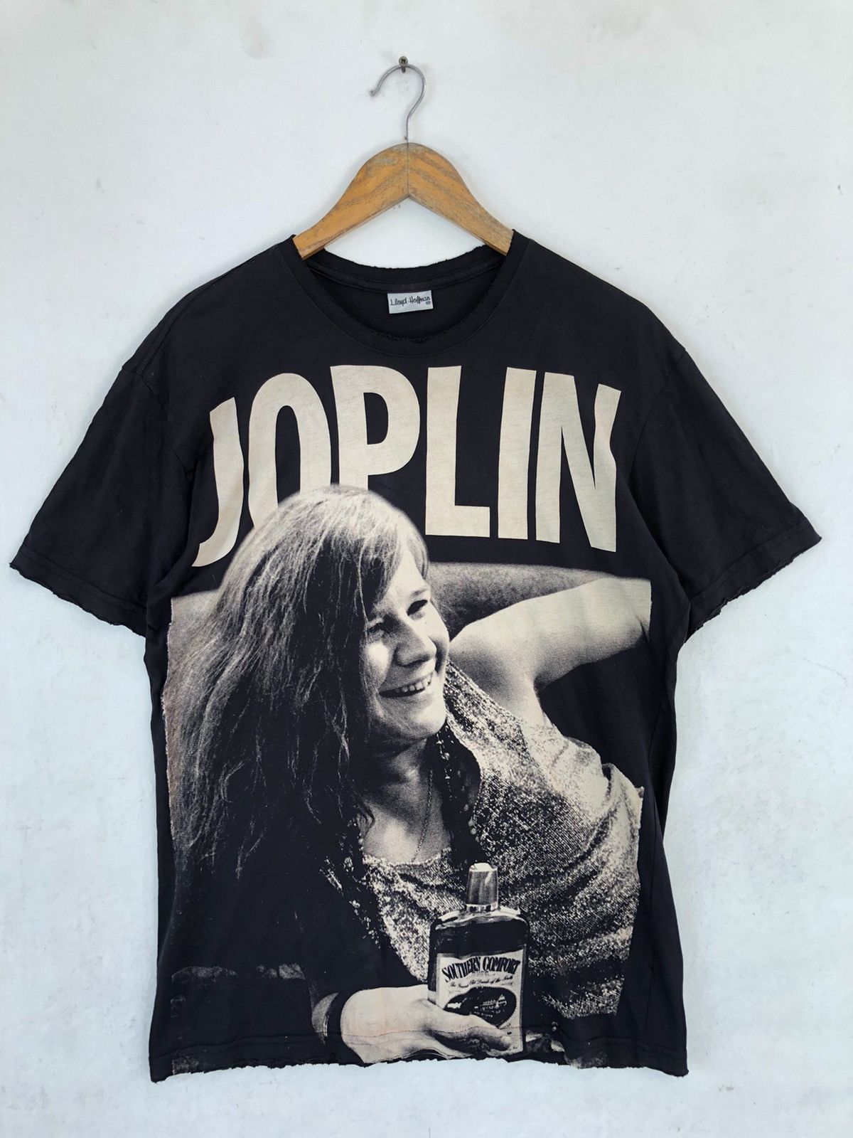 Band Tees Rare Distressed Style All over print Janis Joplin t shirt Size US M / EU 48-50 / 2 - 1 Thumbnail