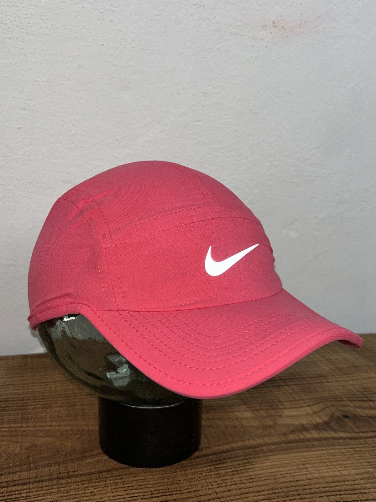 レアNike AW84 DRI-FIT キャップ ピンク/ブラック レアNike AW84 DRI-FIT キャップ ピンク/ブラック - メルカリ