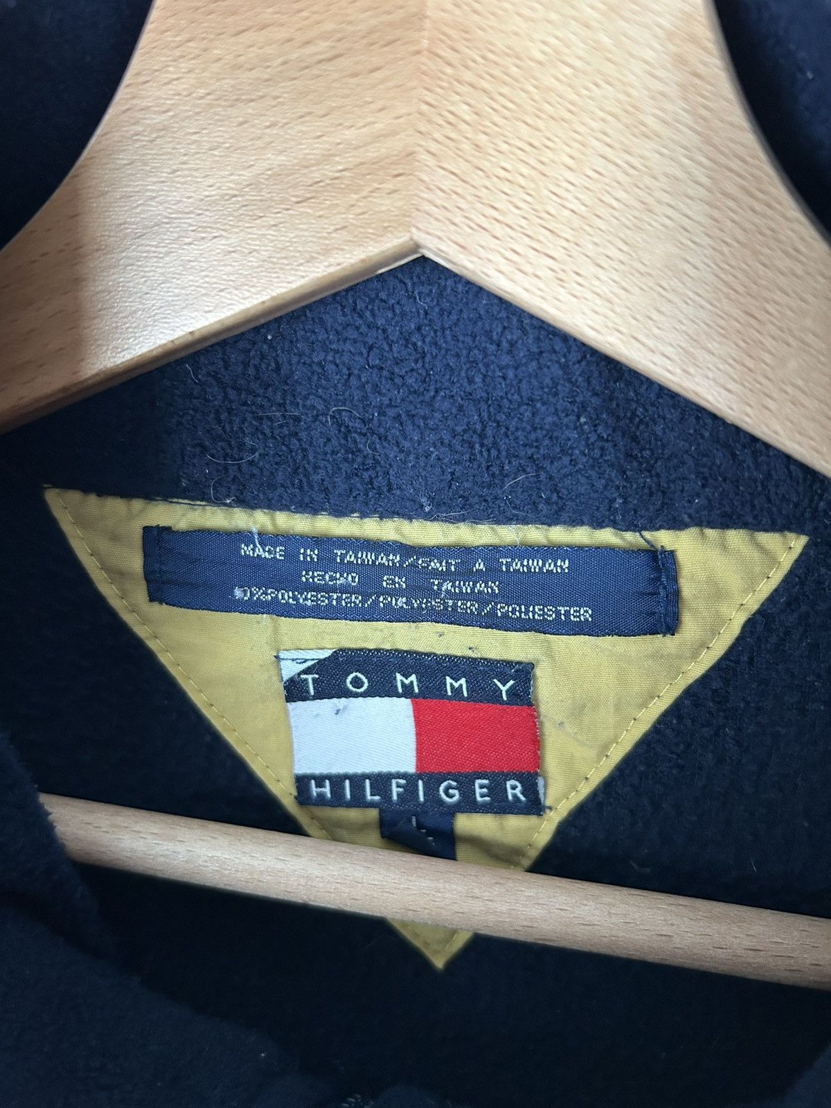 Tommy Hilfiger Vintage Fleece Tommy Hilfiger Half Zip Sweatshirt 90s Size US L / EU 52-54 / 3 - 5 Thumbnail