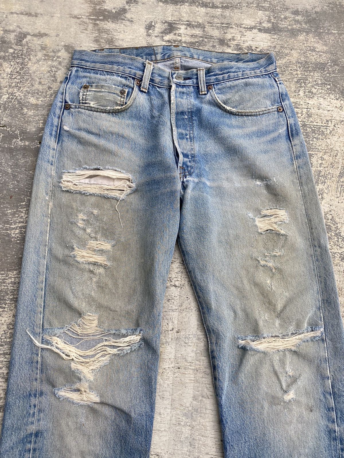 Levi's VINTAGE 80S LEVIS 501 DISTRESSED COWBOY MUD WASH GORPCORE Size US 30 / EU 46 - 3 Thumbnail