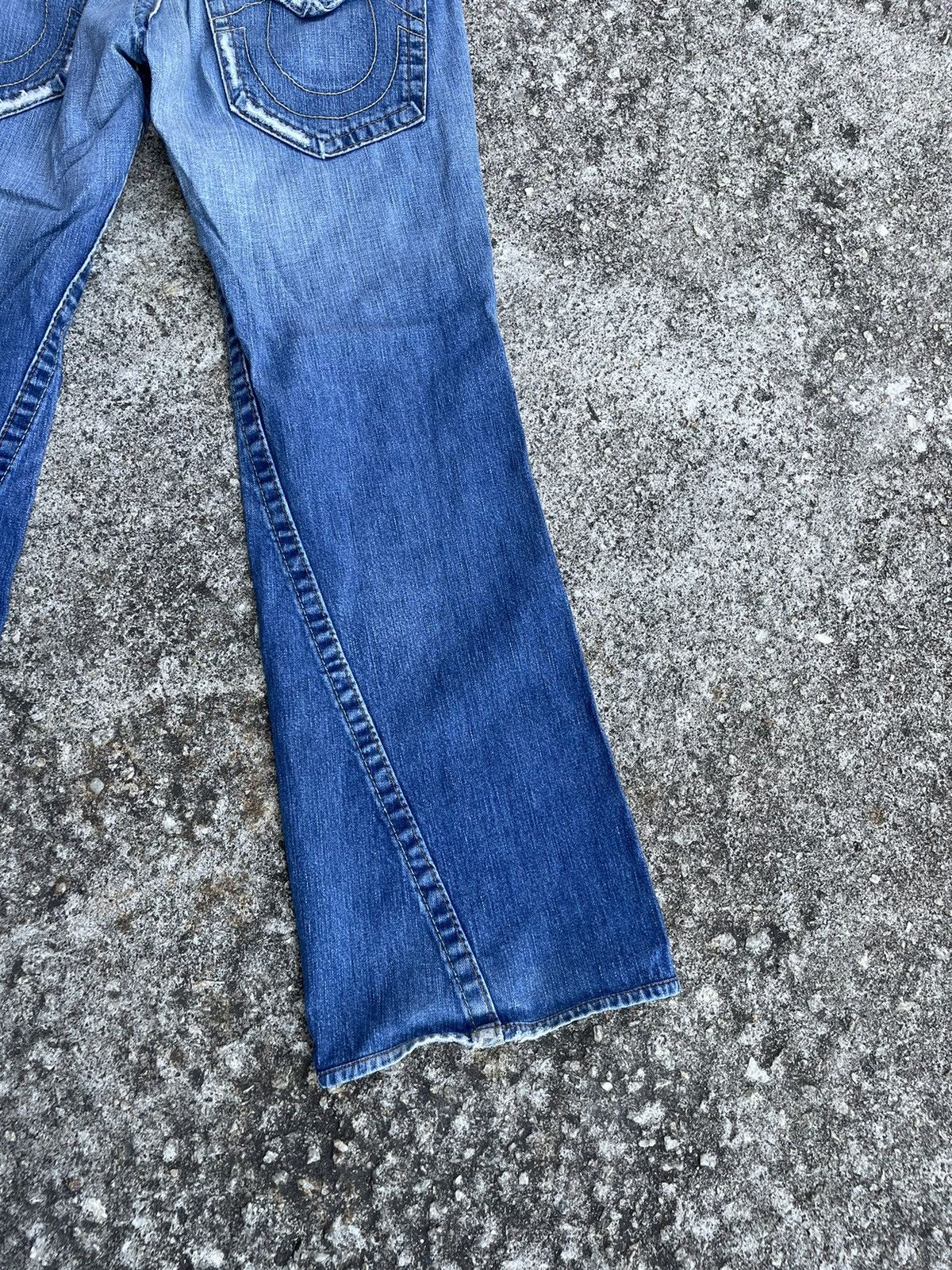 True Religion Flare Jeans True Religion Distressed Boot Cut Size US 32 / EU 48 - 14 Thumbnail