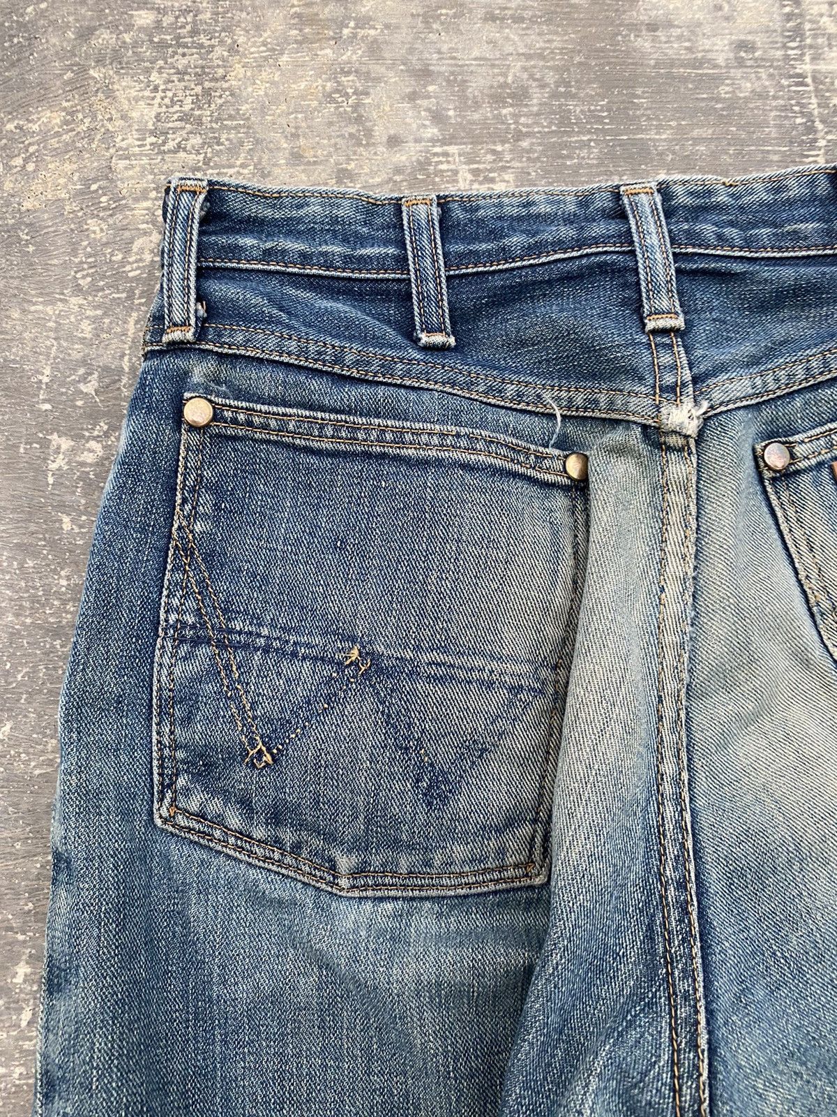 Vintage × Wrangler VINTAGE WRANGLER SELVEDGE DISTRESSED COWBOY PUNK RAVE GRUNGE Size US 28 / EU 44 - 16 Thumbnail