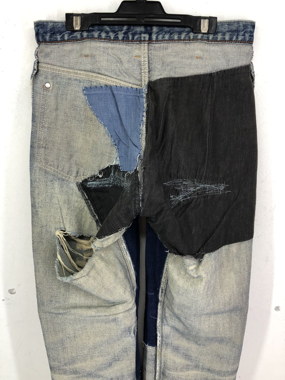 Wrangler Vintage Wrangler Distressed Thrashed Faded Blue Jeans Size US 30 / EU 46 - 22 Thumbnail