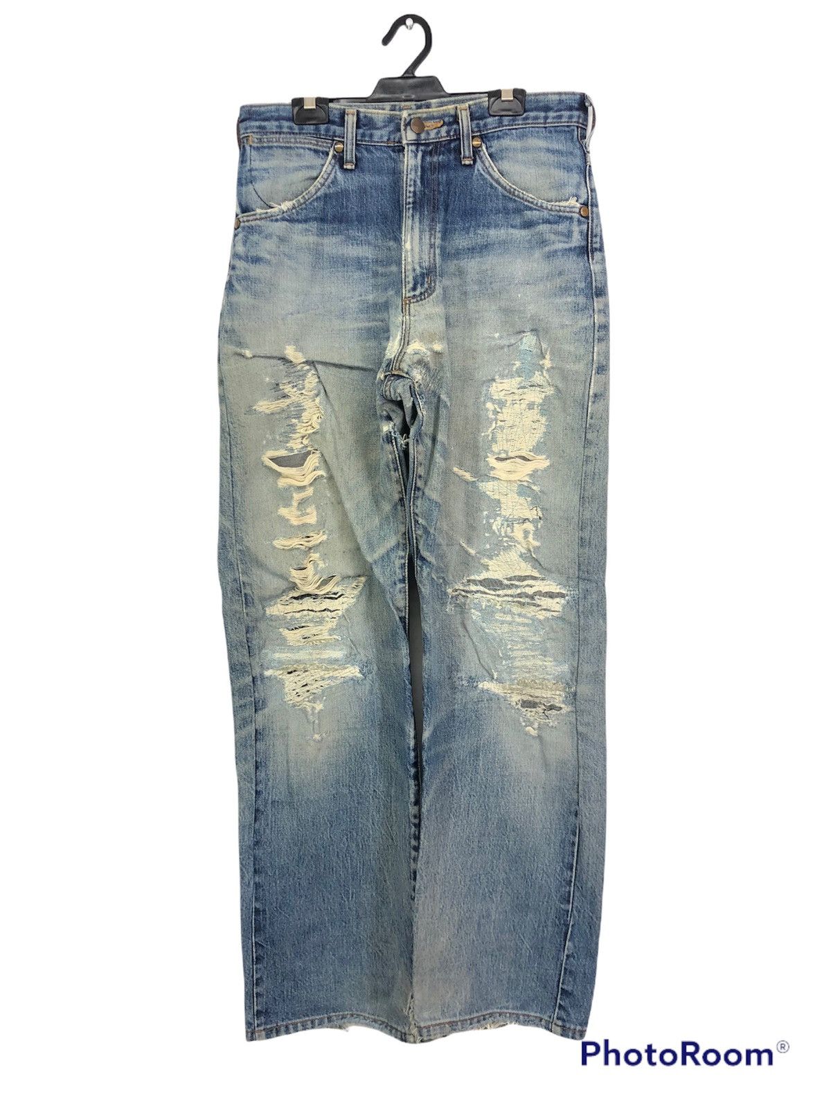 Wrangler Vintage Wrangler Distressed Thrashed Faded Blue Jeans Size US 30 / EU 46 - 1 Thumbnail