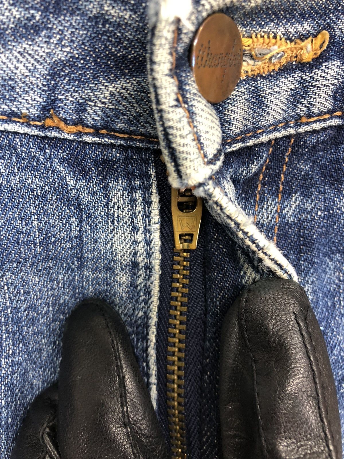 Wrangler Vintage Wrangler Distressed Thrashed Faded Blue Jeans Size US 30 / EU 46 - 8 Thumbnail
