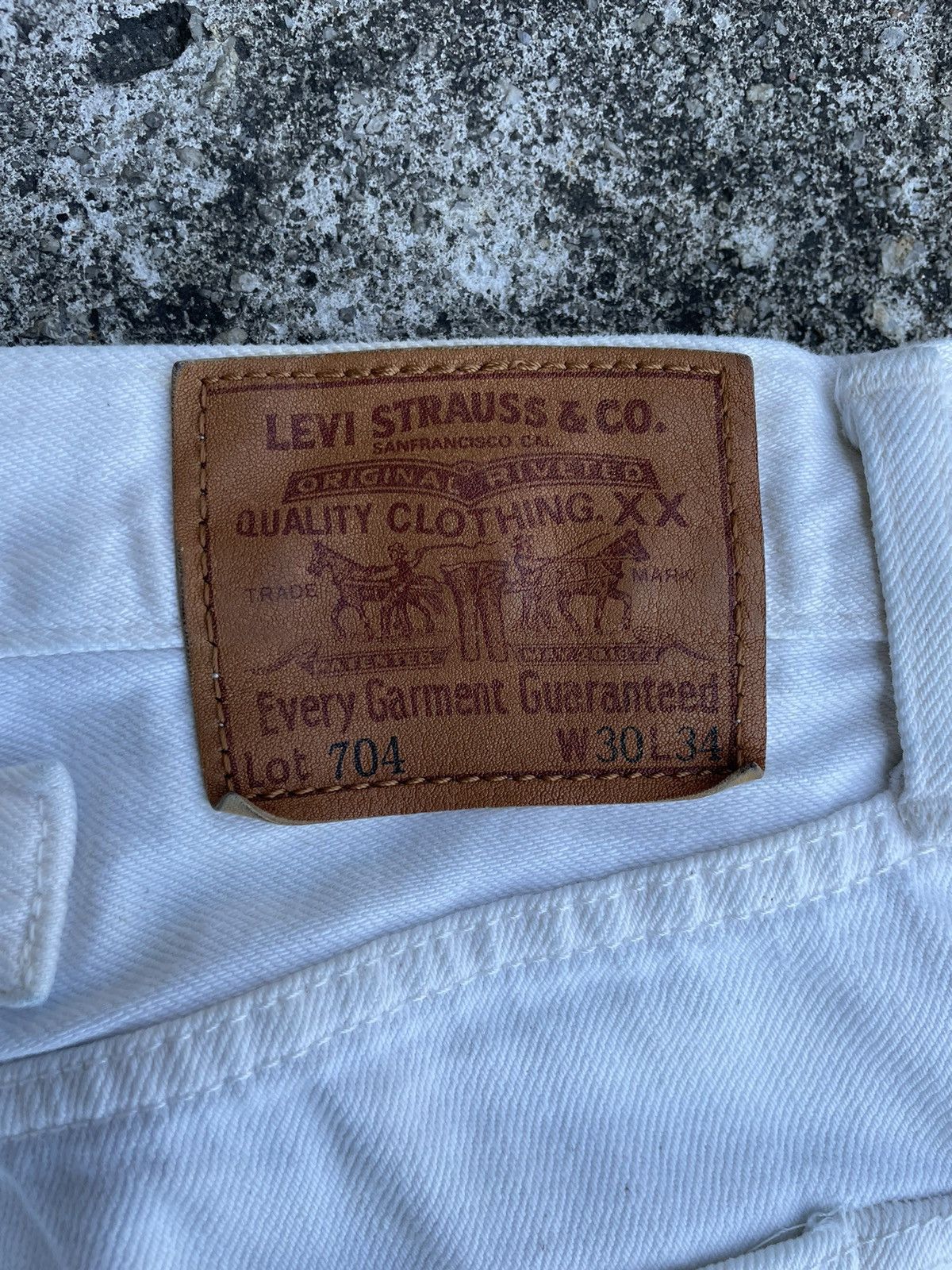 Levi's Vintage Clothing Vintage Levi’s Big E 704 Selvedge Buckle Back Jeans Size US 27 - 23 Thumbnail