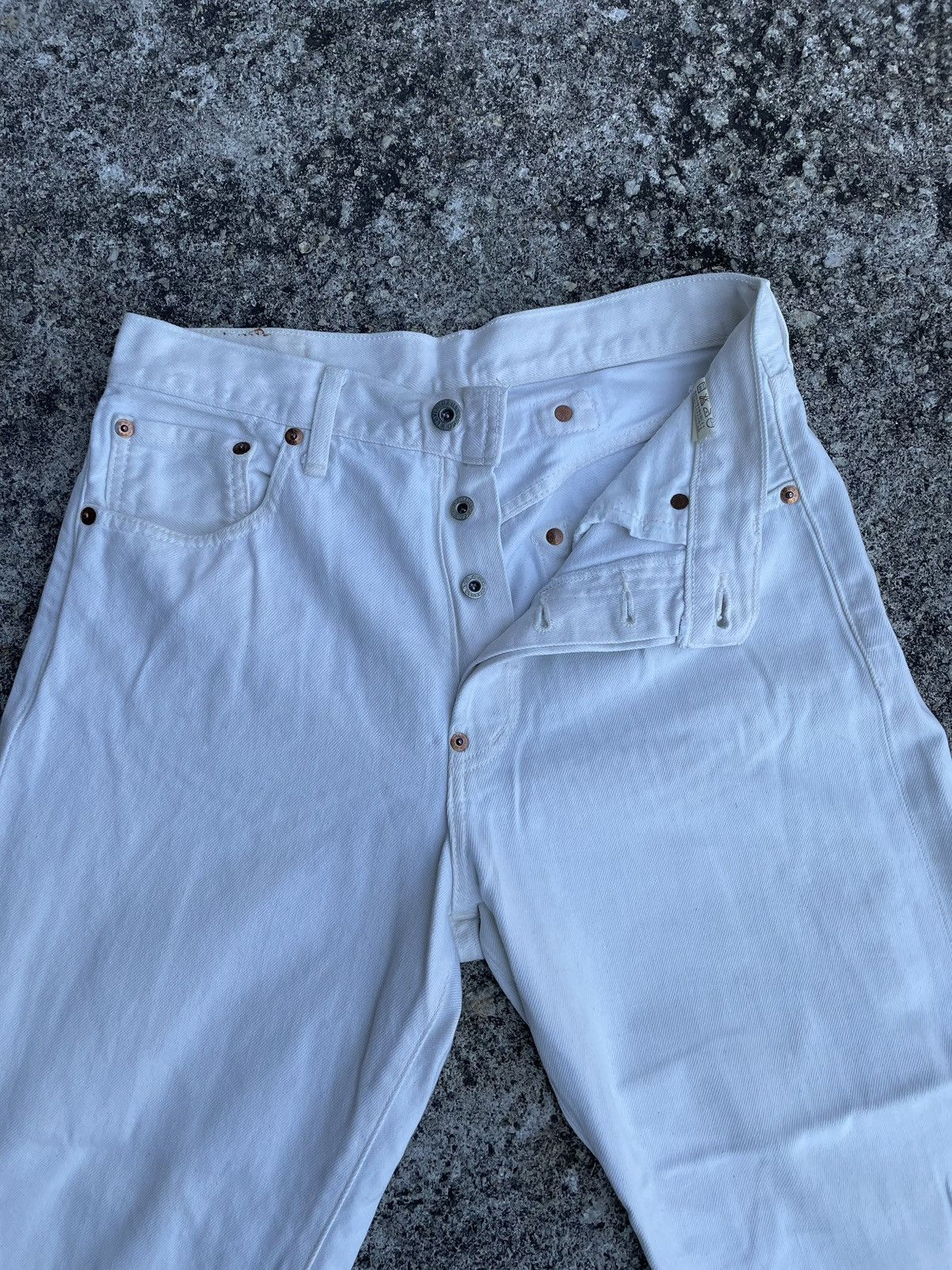 Levi's Vintage Clothing Vintage Levi’s Big E 704 Selvedge Buckle Back Jeans Size US 27 - 3 Thumbnail